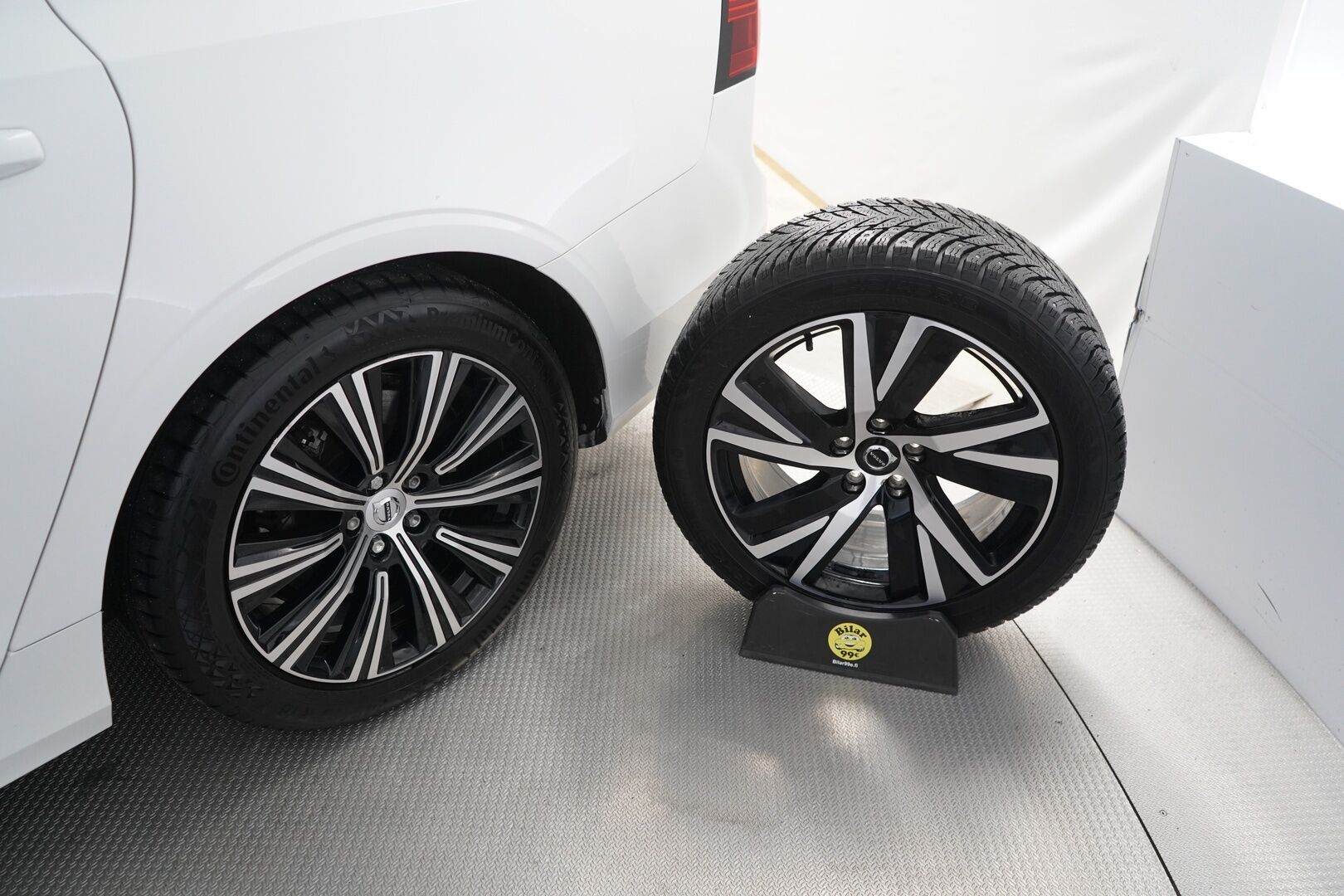Volvo V90 2021 T6 TwE AWD Inscription Expression aut - ACC | Kamera | Koukku | Webasto | Kahdet renkaat Volvon alumiinivantein | Merkkihuollettu