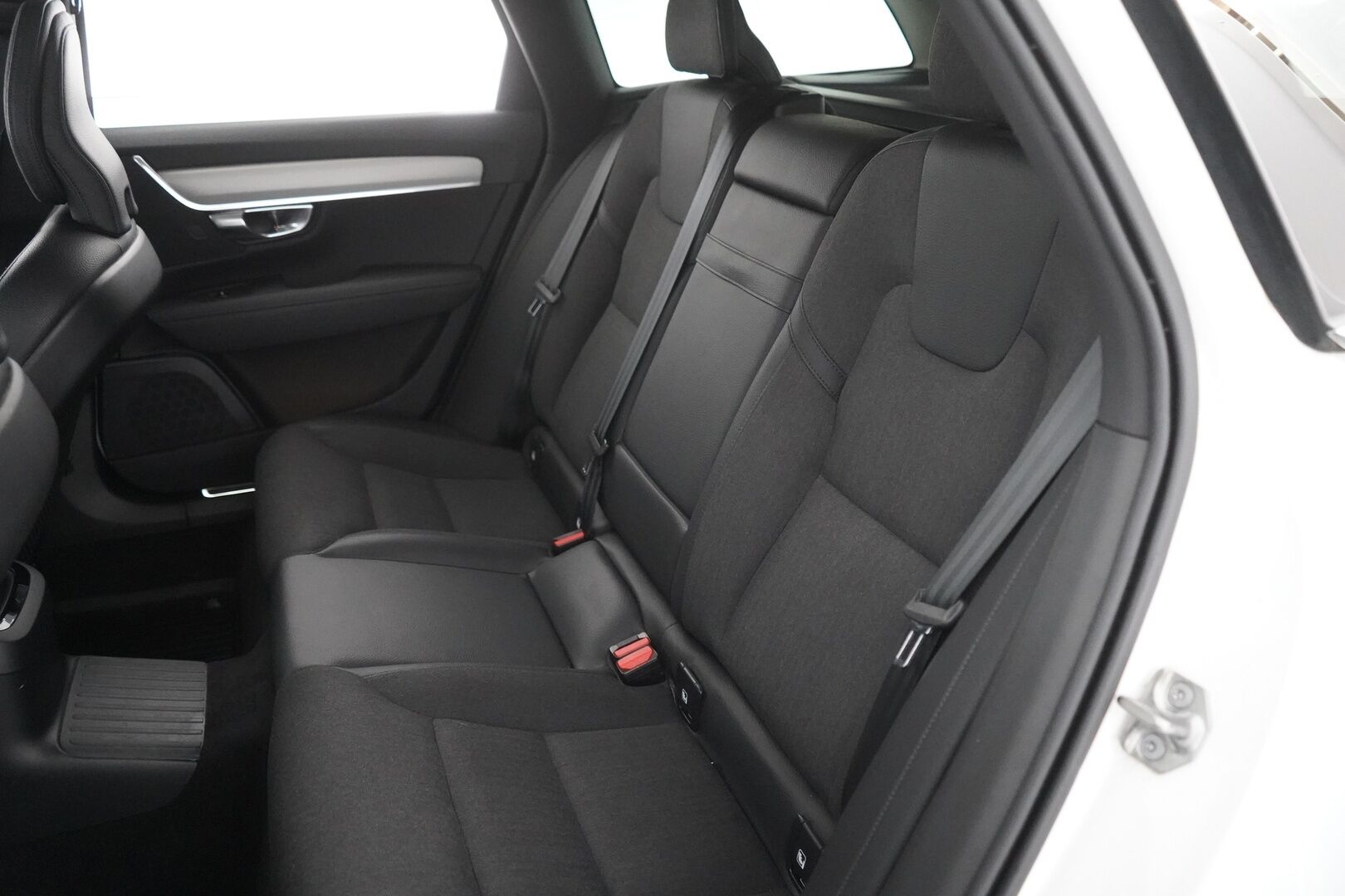 Volvo V90 2021 T6 TwE AWD Inscription Expression aut - ACC | Kamera | Koukku | Webasto | Kahdet renkaat Volvon alumiinivantein | Merkkihuollettu