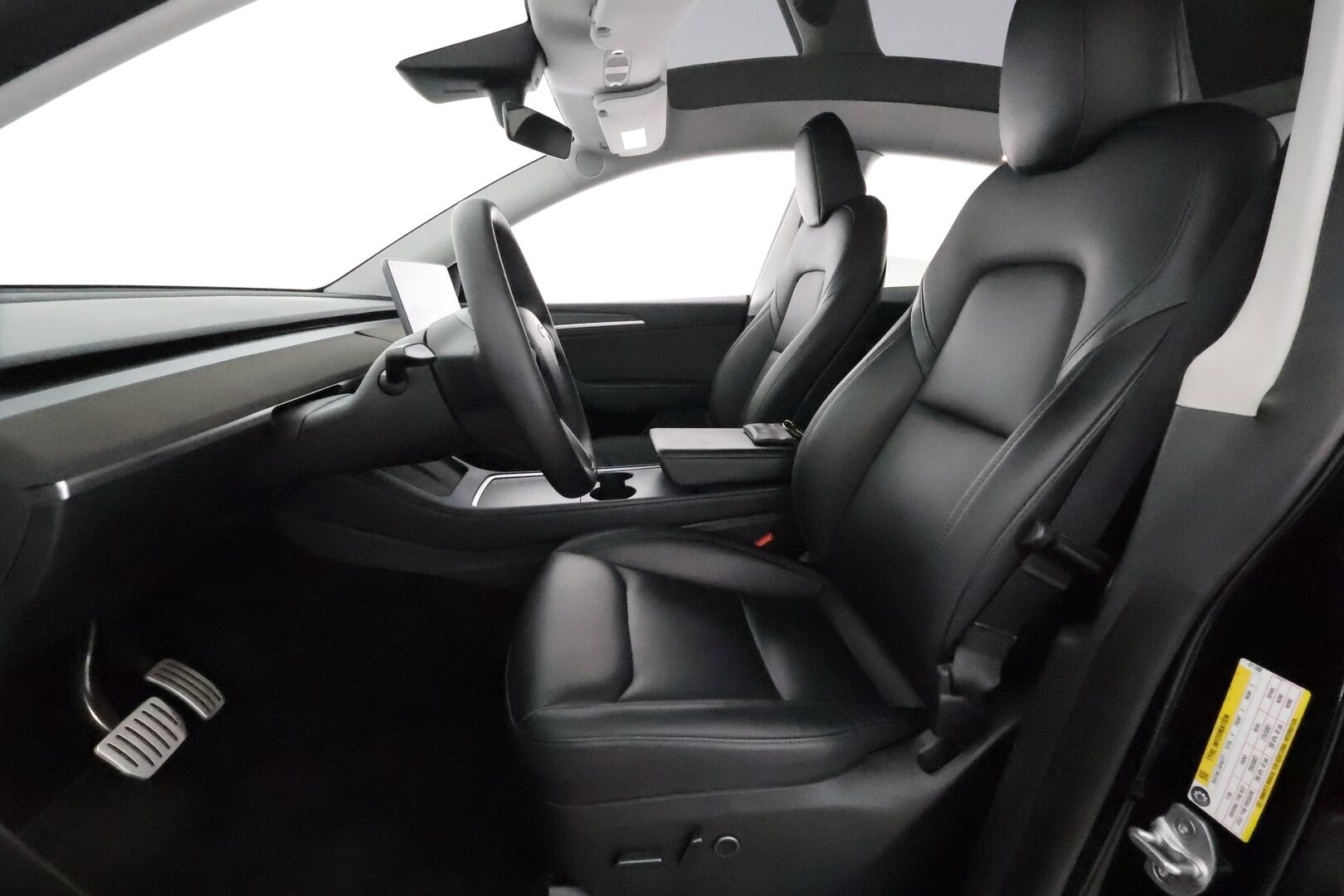 Tesla Model Y 2022 Performance - 3,99 % KORKOTARJOUS TÄHÄN AUTOON - Koukku / Lämpöpumppu / Matrix LED / Lasikatto / Premium Audio / Nahkasisusta / 2x Renkaat / Juuri tullut Tampereelle!