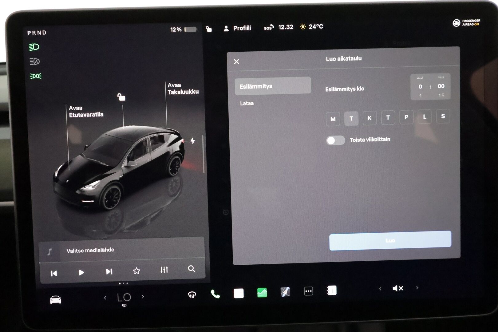 Tesla Model Y 2022 Performance - 3,99 % KORKOTARJOUS TÄHÄN AUTOON - Koukku / Lämpöpumppu / Matrix LED / Lasikatto / Premium Audio / Nahkasisusta / 2x Renkaat / Juuri tullut Tampereelle!