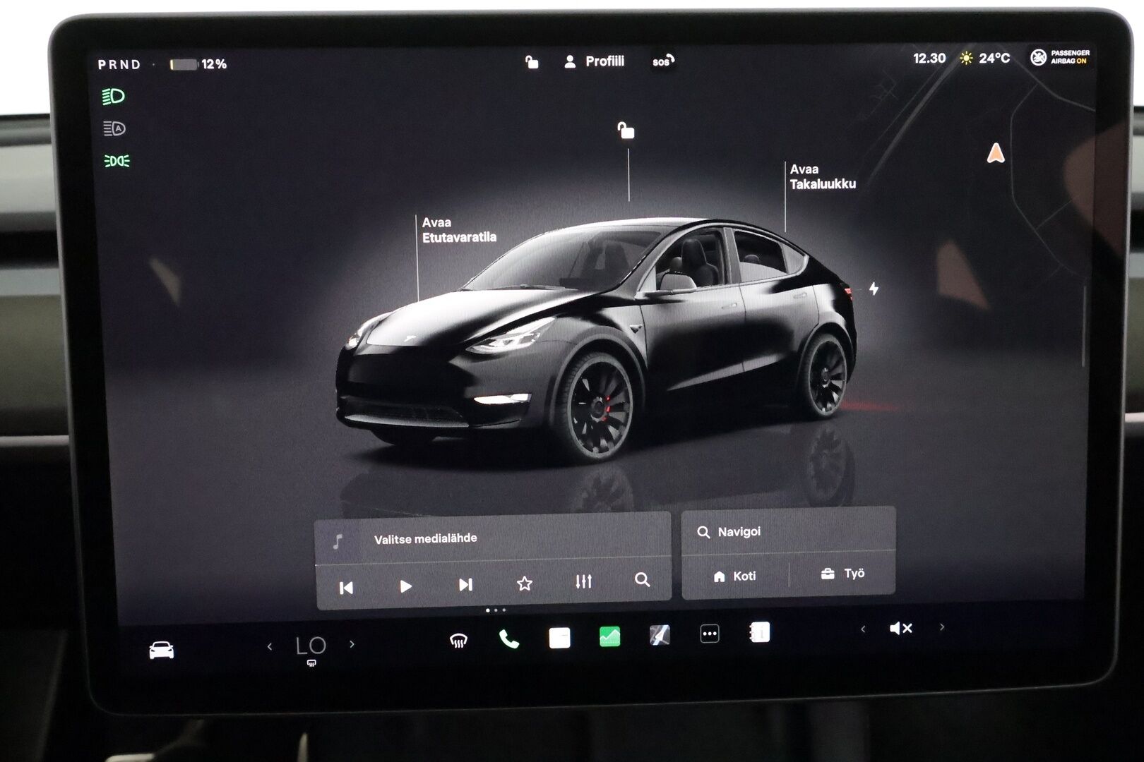 Tesla Model Y 2022 Performance - 3,99 % KORKOTARJOUS TÄHÄN AUTOON - Koukku / Lämpöpumppu / Matrix LED / Lasikatto / Premium Audio / Nahkasisusta / 2x Renkaat / Juuri tullut Tampereelle!
