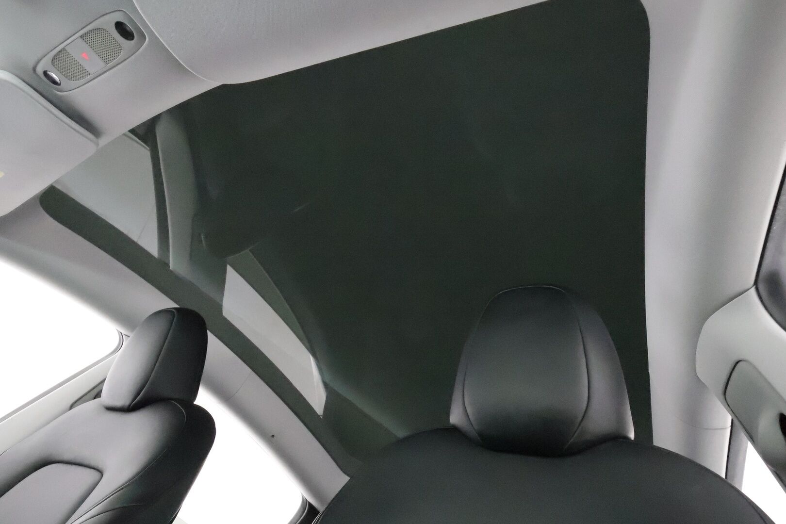 Tesla Model Y 2022 Performance - 3,99 % KORKOTARJOUS TÄHÄN AUTOON - Koukku / Lämpöpumppu / Matrix LED / Lasikatto / Premium Audio / Nahkasisusta / 2x Renkaat / Juuri tullut Tampereelle!