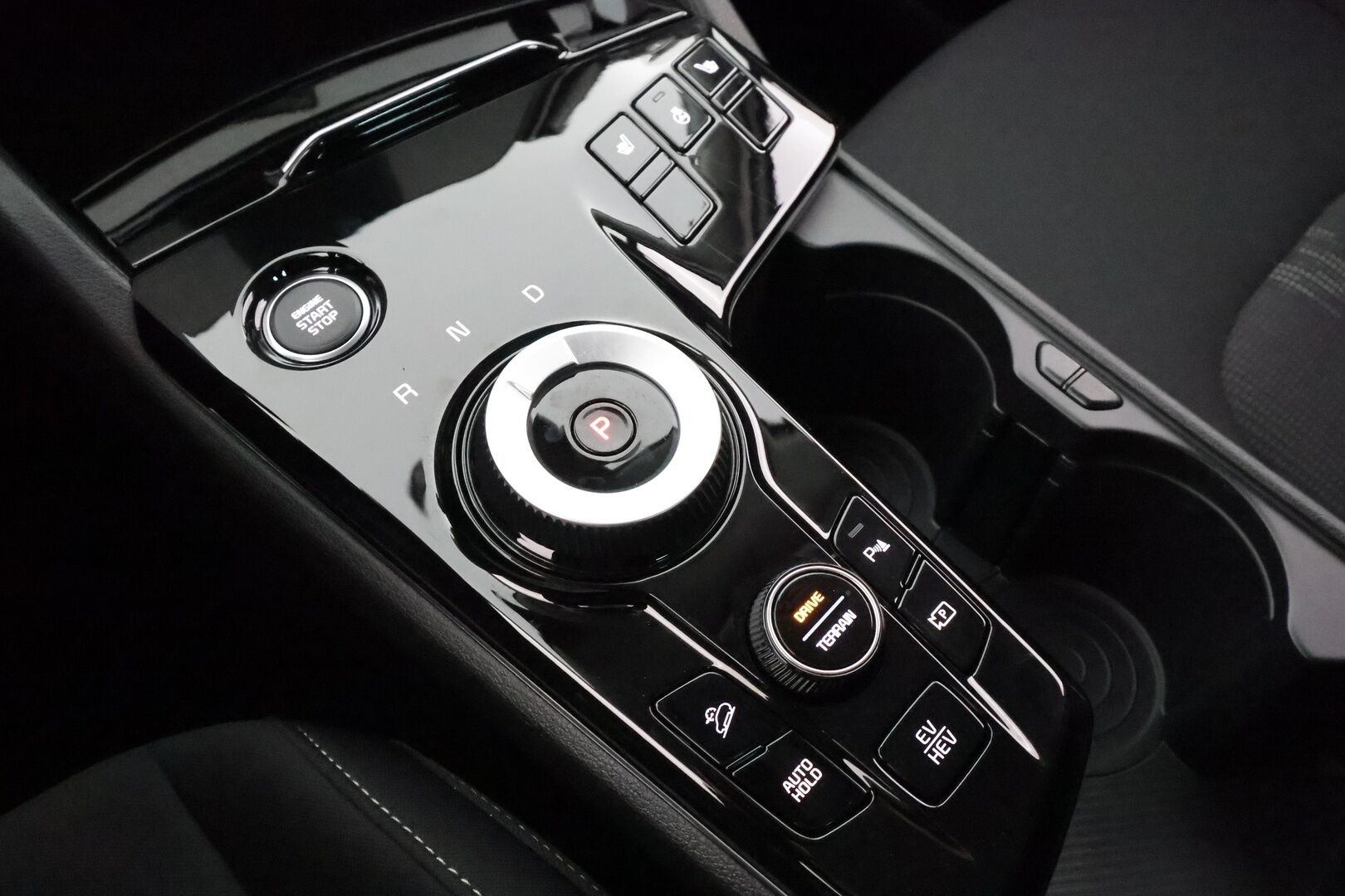 Kia Sportage 2025 1.6 T-GDI AWD Plug-in Hybrid EX AT 245hv * ACC / Lohko / Keyless / P.Kamera / LED / Apple&Android * - 1.Om Suomi-auto / Kahdet Renkaat - HULLUT AVAJAISHULINAT KORKOTARJOUS 3,29 %