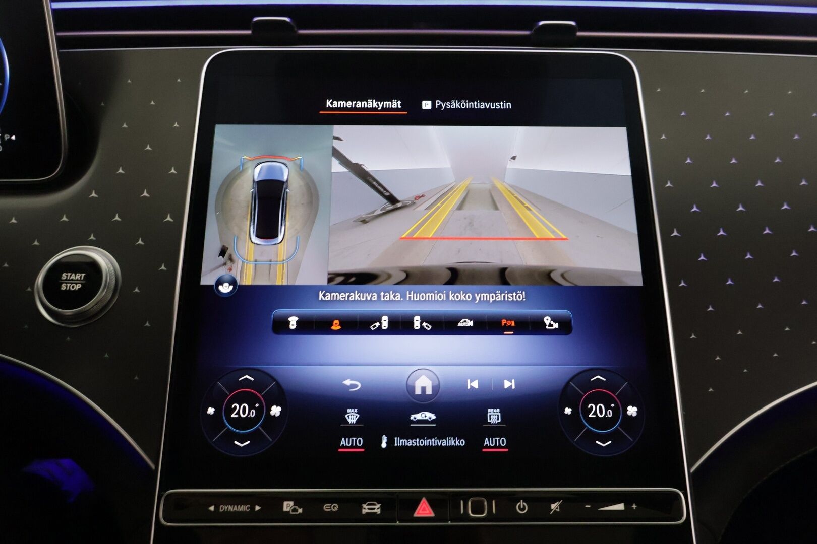 Mercedes-Benz EQE 2022 350 4MATIC AMG-Line - 2,99 % KORKOTARJOUS TÄHÄN AUTOON - Distronic Plus / Burmester / Panorama / 360° Kamera / Sporttipenkit Muistilla / Digital Light / KeylessGo / Ohjausavustin / 2x renkaat aluvanteilla