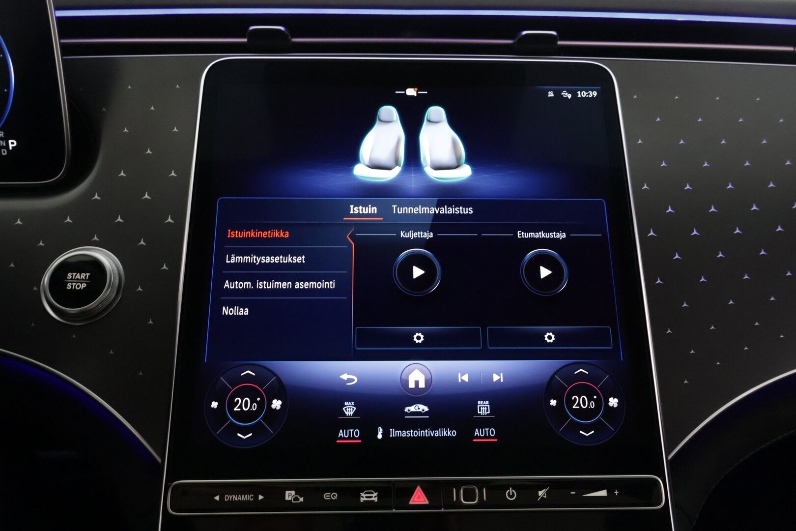 Mercedes-Benz EQE 2022 350 4MATIC AMG-Line - 2,99 % KORKOTARJOUS TÄHÄN AUTOON - Distronic Plus / Burmester / Panorama / 360° Kamera / Sporttipenkit Muistilla / Digital Light / KeylessGo / Ohjausavustin / 2x renkaat aluvanteilla