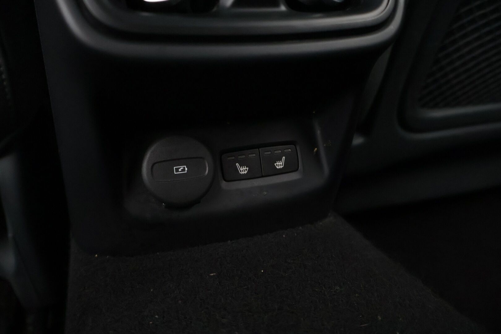 Polestar 2 2021 Launch Edition, 300kW, 78kWh - | H&K | 360-kamera | ACC | Koukku | LED-valot | Neliveto | Keyless | Lasikatto | Sähkökontti | Muistipenkki
