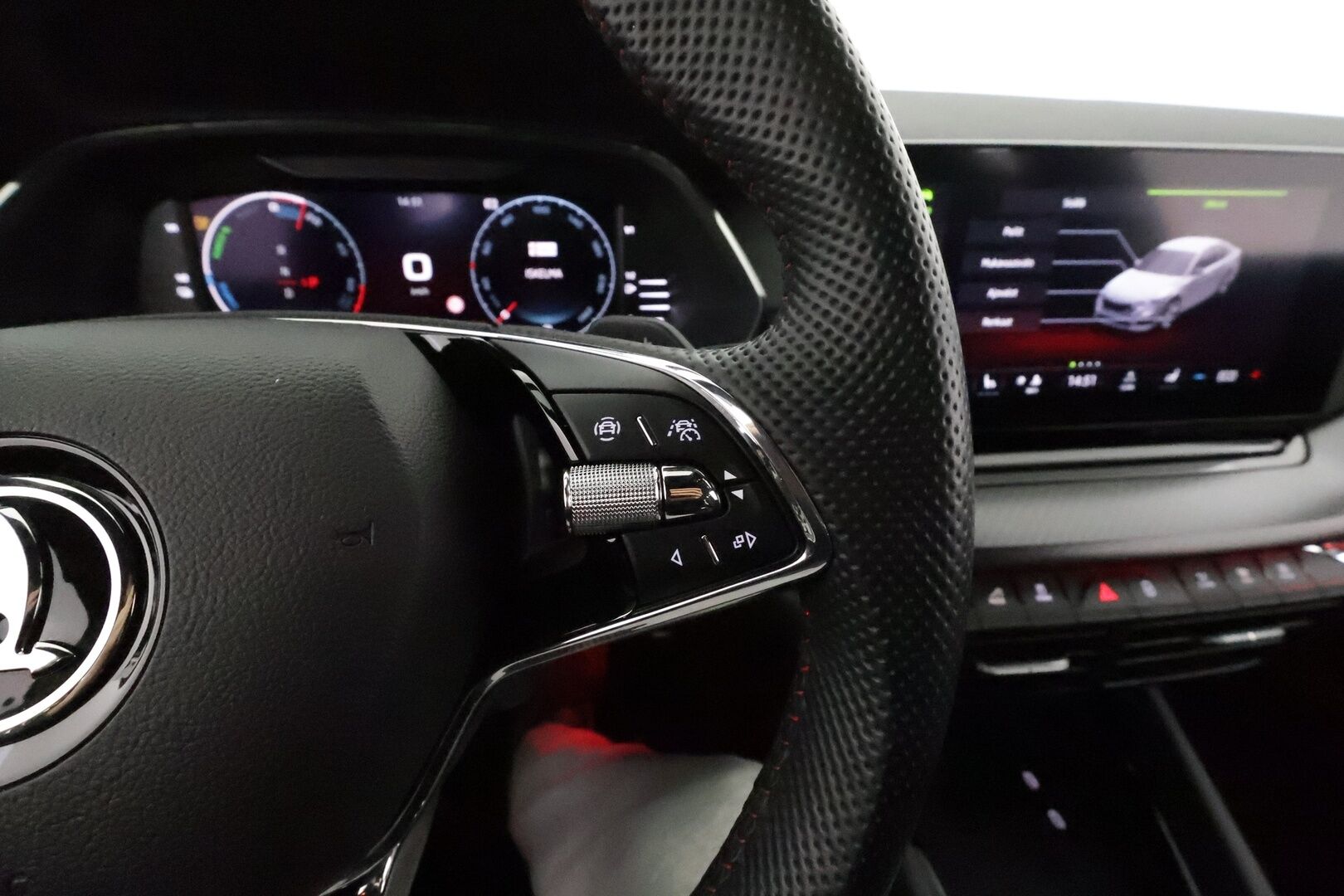 Skoda Octavia 2024 1.4 TSI PHEV RS iV DSG *Koukku / ACC / Matrix-LED / P.Kamera / Navi / Kaistavahti / Digimittaristo / Keyless* - Akku kuntotarkastettu / 2x Latauskaapelit / Kahdet Renkaat / Merkkihuollettu!