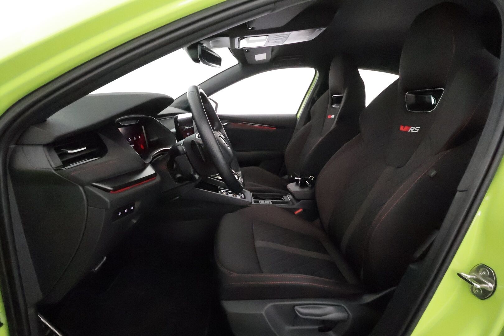 Skoda Octavia 2024 1.4 TSI PHEV RS iV DSG *Koukku / ACC / Matrix-LED / P.Kamera / Navi / Kaistavahti / Digimittaristo / Keyless* - Akku kuntotarkastettu / 2x Latauskaapelit / Kahdet Renkaat / Merkkihuollettu! - HULLU BLACKWEEK KORKOTARJOUS 2,49%