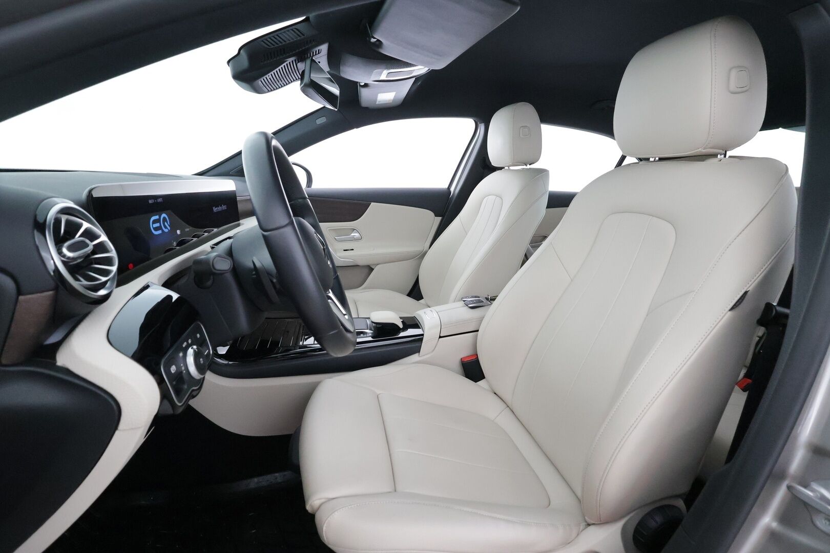 Mercedes-Benz A 2021 250 e A sedan Business Style Edition EQ Power * Distronic Pro / Koukku / Multibeam / Midline / Nahat / Keyless / Widescreen * - Suomi-auto / Kahdet renkaat aluvanteilla - HULLUT AVAJAISHULINAT KORKOTARJOUS 3,29 %