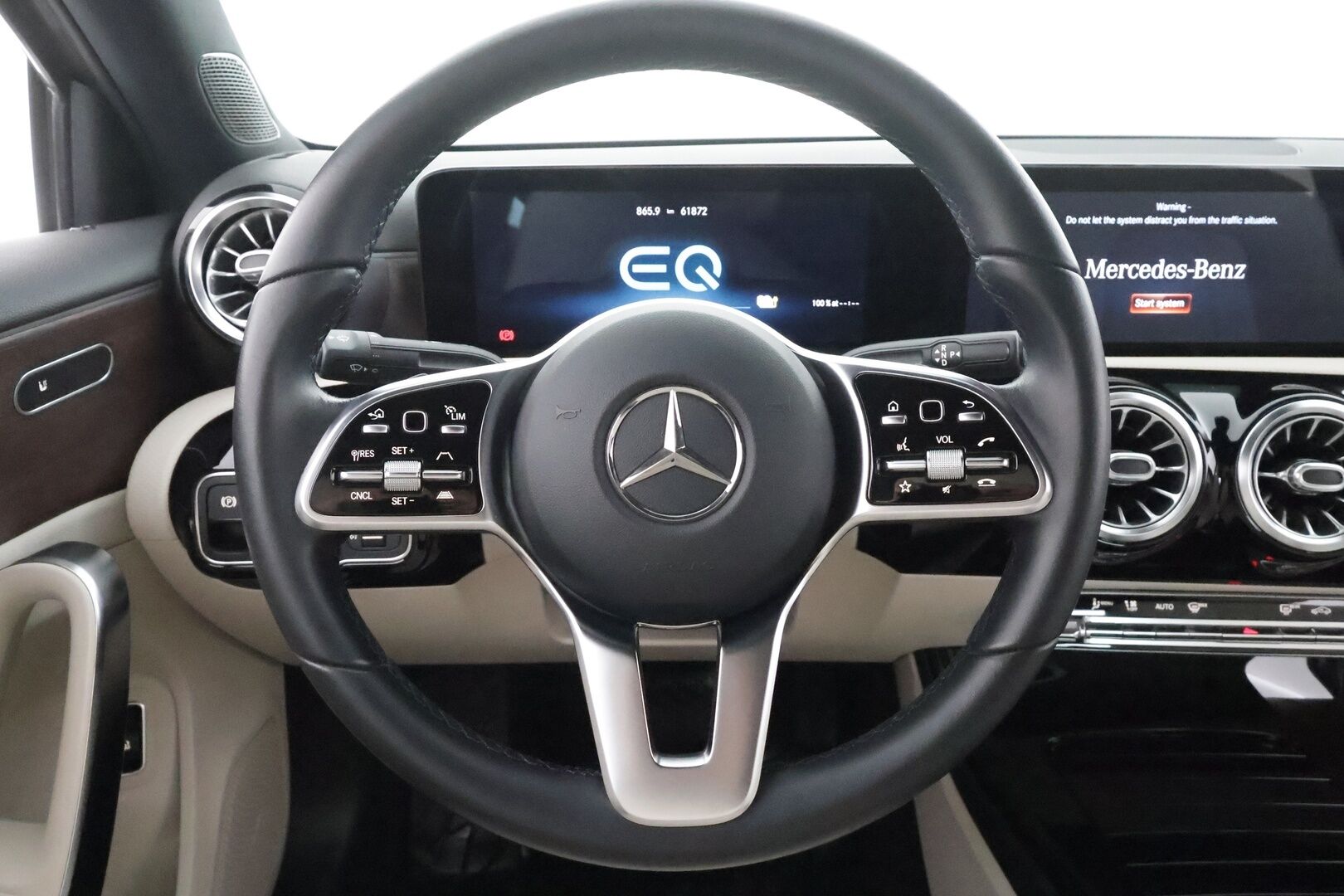 Mercedes-Benz A 2021 250 e A sedan Business Style Edition EQ Power * Distronic Pro / Koukku / Multibeam / Midline / Nahat / Keyless / Widescreen * - Suomi-auto / Kahdet renkaat aluvanteilla - HULLUT AVAJAISHULINAT KORKOTARJOUS 3,29 %