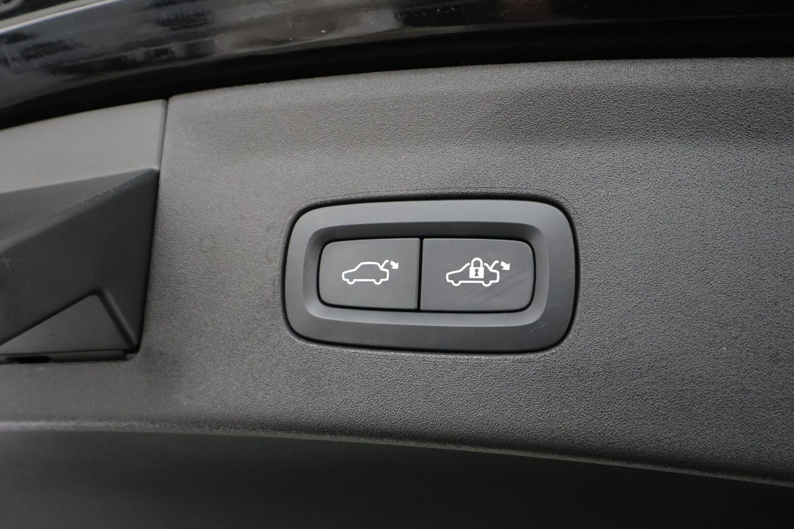 Polestar 2 2024 Standard range Single motor Plus Pack, 200kW, 69kWh - | Pilot&Plus | Facelift | ACC | ILP | Pixel-LED | Lasikatto | Harman/Kardon | 360° | BLIS | Pilot Assist | Keyless | Lämm. ratti | 2x Polestar alut | 