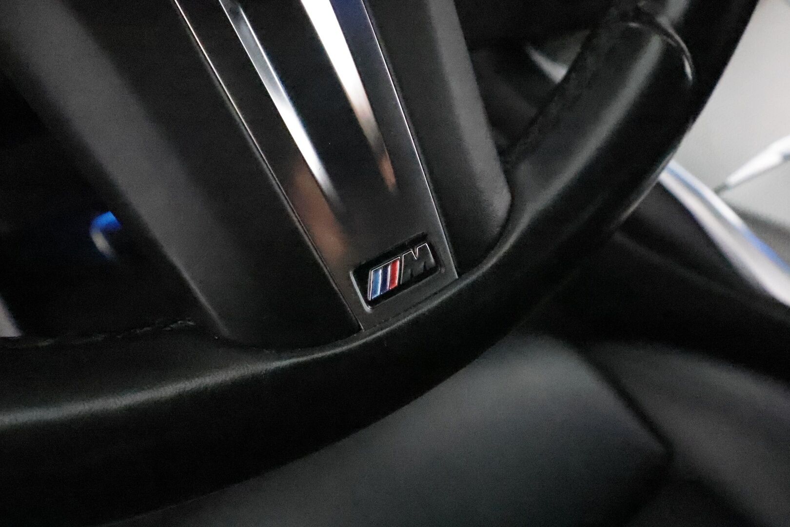 BMW 330 2021 G21 Touring 330e xDrive A Charged Edition M Sport *ACC / Comfort Access / Hifi / Muistipenkki / Koukku / Navi / LED* - Akku kuntotarkastettu / P.kamera / Sähköpenkit - HULLU BLACKWEEK KORKOTARJOUS 2,49%