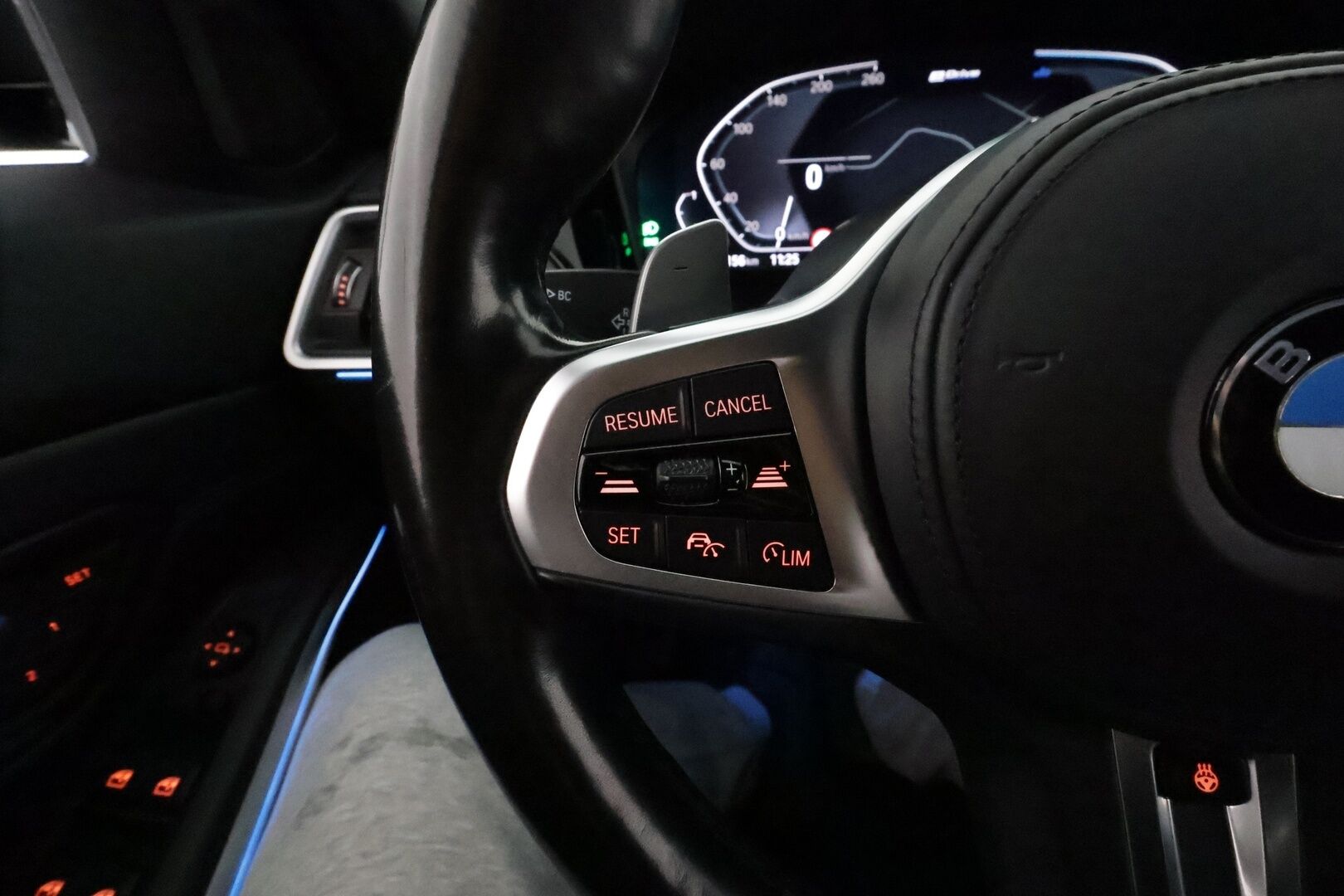 BMW 330 2021 G21 Touring 330e xDrive A Charged Edition M Sport *ACC / Comfort Access / Hifi / Muistipenkki / Koukku / Navi / LED* - Akku kuntotarkastettu / P.kamera / Sähköpenkit - HULLU BLACKWEEK KORKOTARJOUS 2,49%