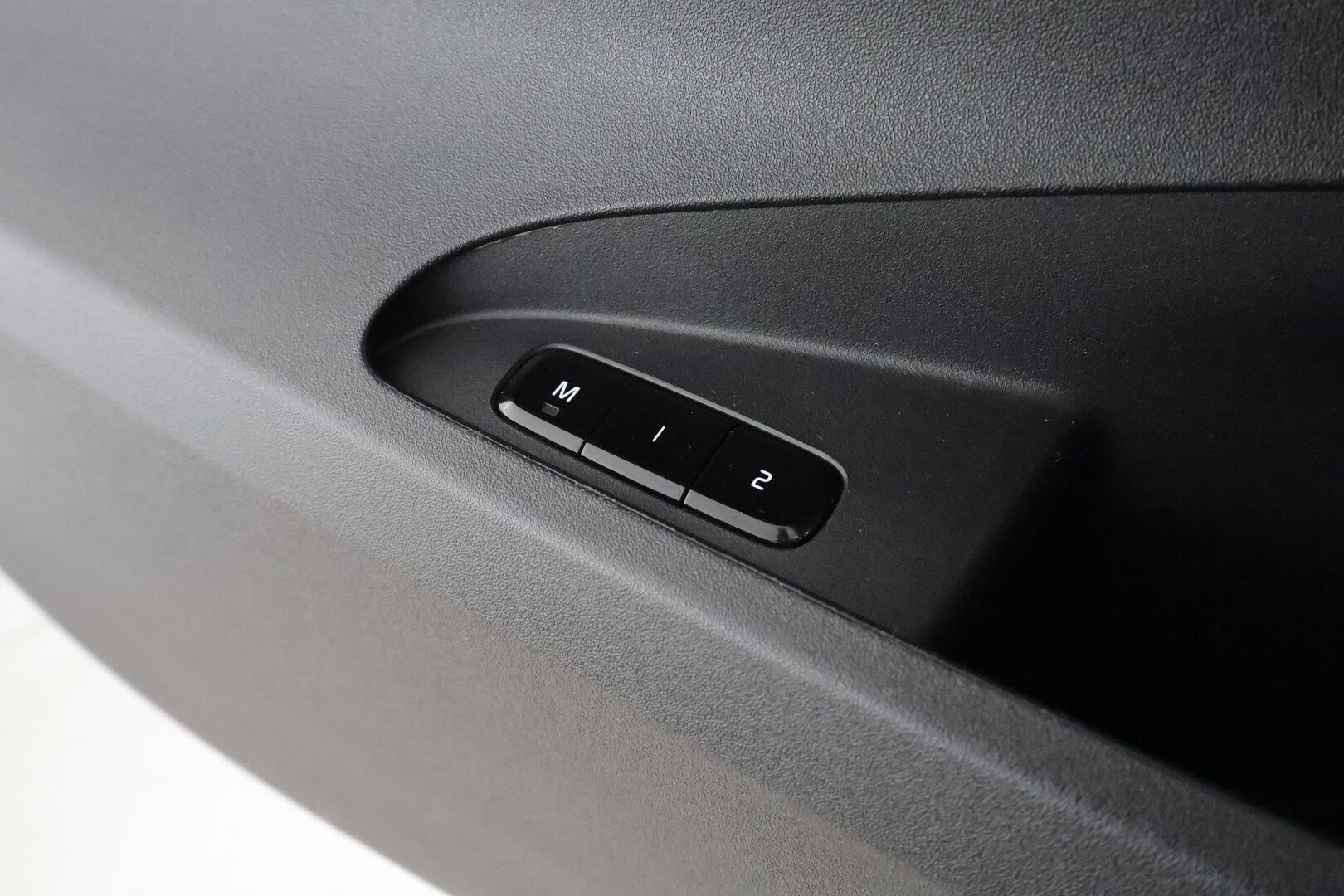 Polestar 2 2022 Long Range Dual Motor, 300kW, 78kWh - | Pilot&Plus | ACC | ILP | Pixel-LED | Harman/Kardon | 360° | Lasikatto | Muistipenkki | Sporttipenkit | BLIS | Pilot Assist | Merkkihuollot | 