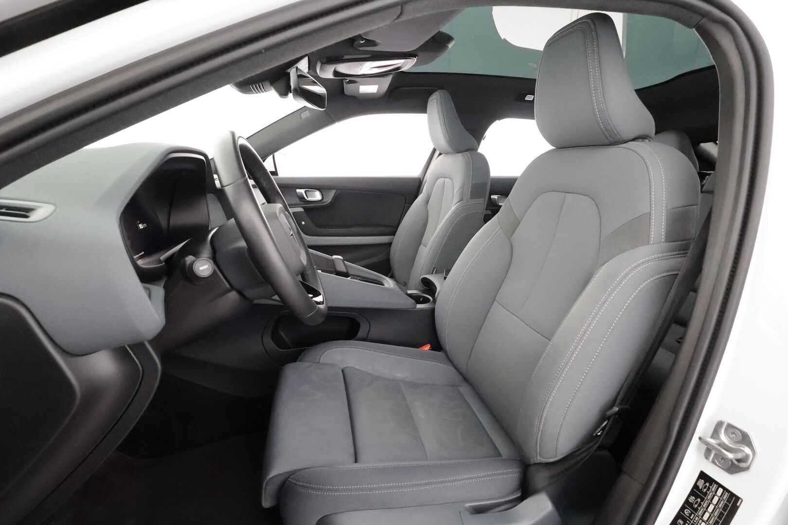 Polestar 2 2022 Long Range Dual Motor, 300kW, 78kWh - | Pilot&Plus | ACC | ILP | Pixel-LED | Harman/Kardon | 360° | Lasikatto | Muistipenkki | Sporttipenkit | BLIS | Pilot Assist | Merkkihuollot | 