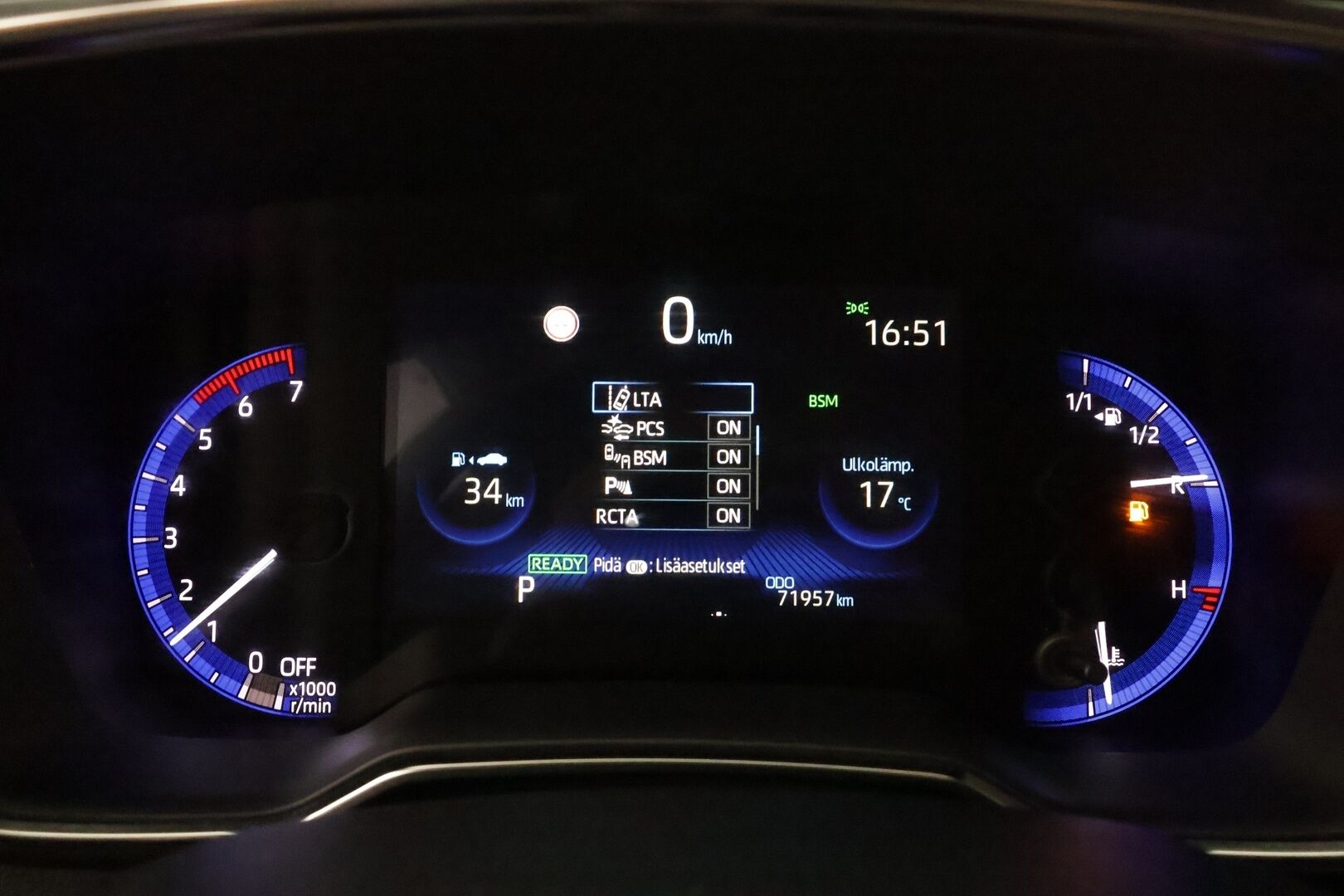 Toyota Corolla 2021 Hatchback 1,8 Hybrid GR Sport - | ACC | HUD | Sisätilanlämmitin | LED | P.Kamera | Kaistavahti | Katveavustin | Ratinlämmitys | Apple&Android | Keyless | Kahdet renkaat |