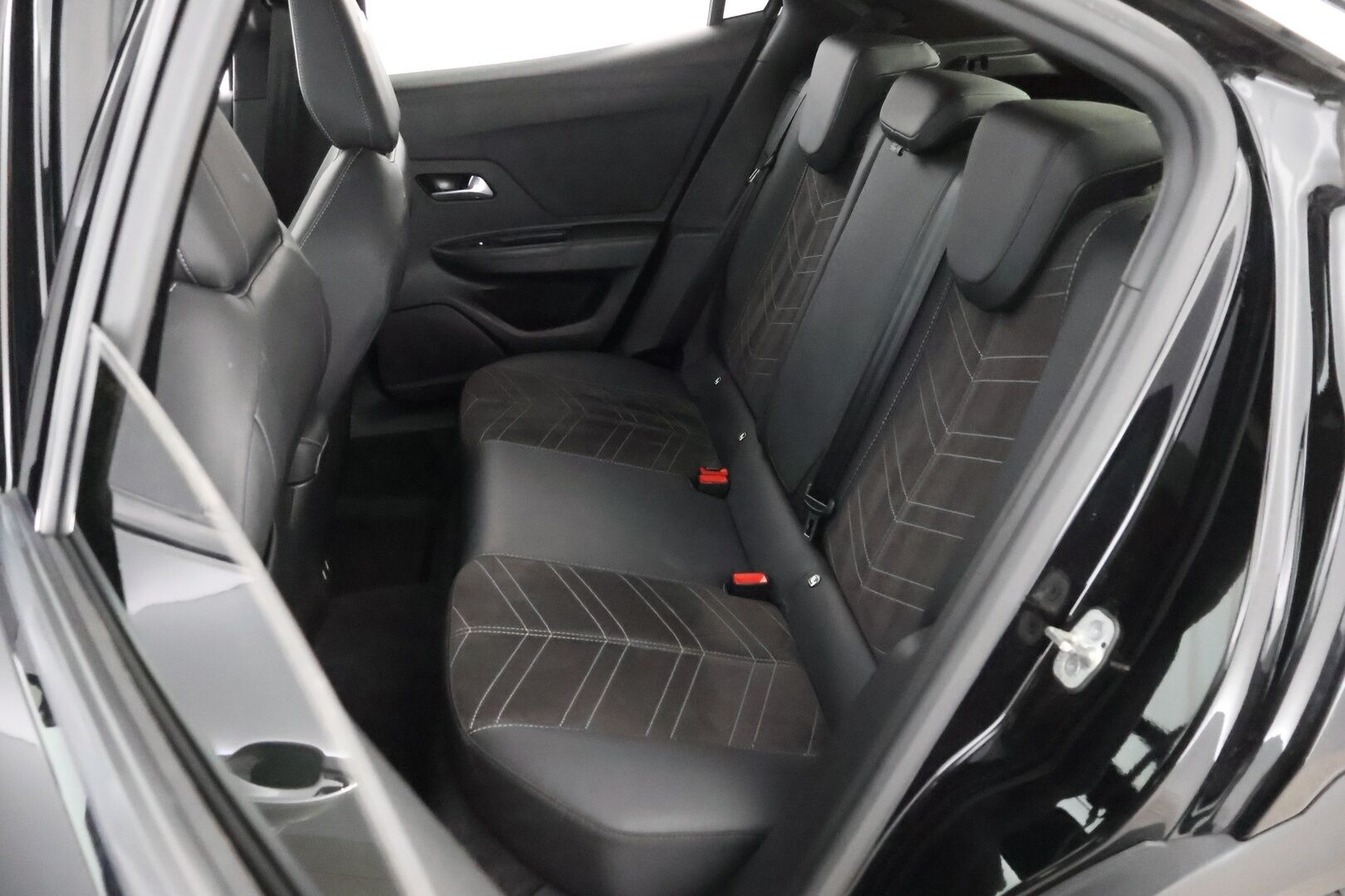 Opel Mokka-e 2022 Ultimate 136 automaatti - Adapt.Vakkari / Peruutuskamera / Nahka-Alcantara / Intelli-Lux LED / Ratinlämmitys / Navi / BLIS / Juuri tullut Tampereelle!