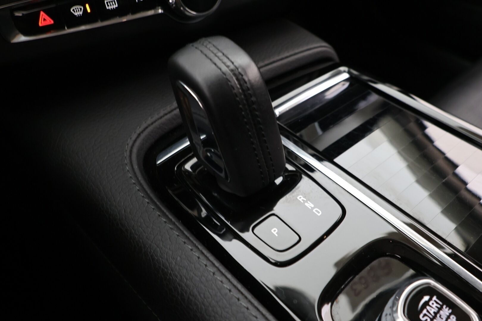 Volvo V90 2021 T6 AWD Inscription Expression Aut *Sporttinahat muistilla / VOC /  H&K / Webasto / Adapt. vakkari / Koukku / P.kamera* - *juuri saapunut! / 2x renkaat&vanteet*