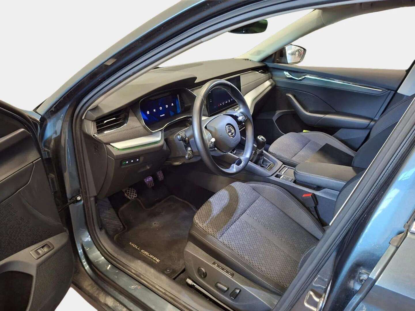 Skoda Octavia 2021 Combi 1,5 TSI Style - | ACC | Panorama | Matrix-Led | Sähköpenkit muistilla | Digimittaristo | P.kamera & tutkat | Koukku | SmartLink | Navi |