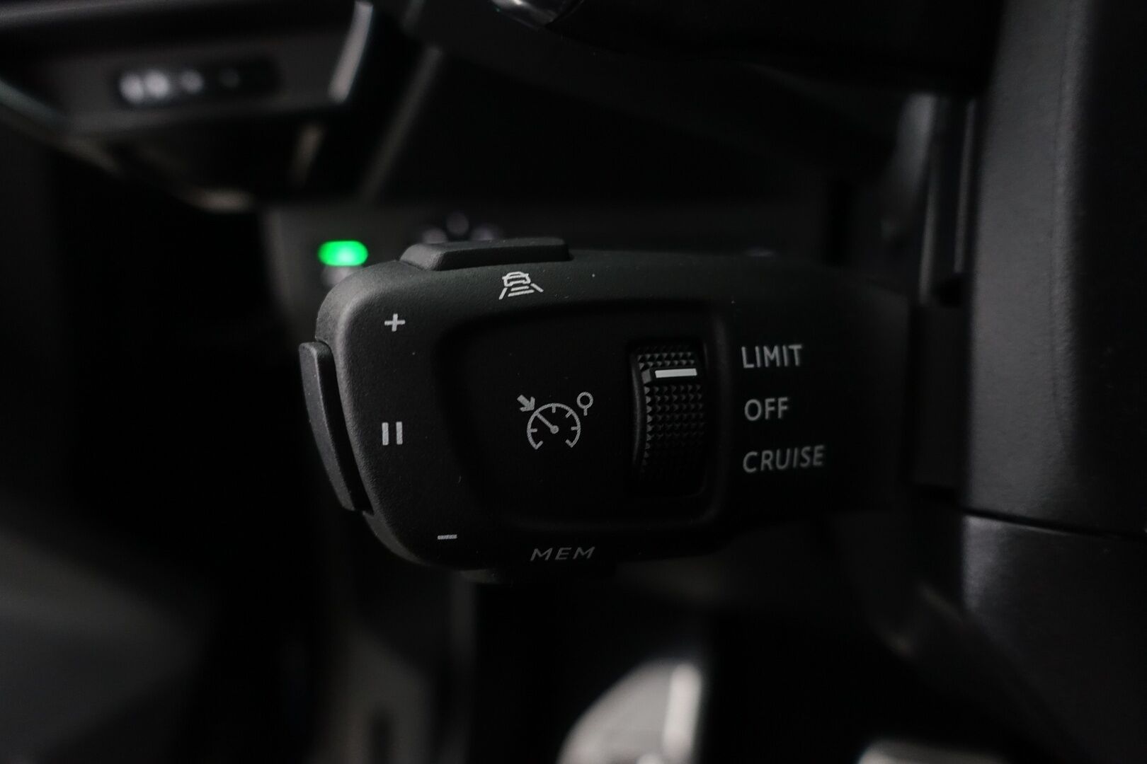 DS 7 Crossback 2020 E-Tense 300 4x4 Plug-in hybrid Opera - | ACC | Night Vision | Panorama | Focal Electra | Ilmastoidut & hierovat nahat | 360 Kamera | Digimittaristo | Keyless | Esilämmitys | Ajolinja-avustin | DS LED Vision | - KORKO VAIN 3,99 %