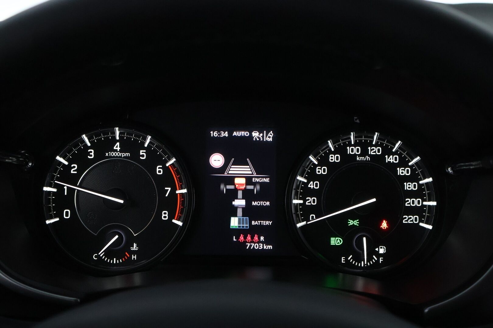 Suzuki Vitara 2025 1,4 BOOSTERJET 48V HYBRID 4WD GL+ 6MT * Adapt.Vakkari / Peruutuskamera / BLIS / Navi / Adapt.LED / KeylessGo / Lohko & Sisäpistoke - 1OM Suomiauto / Merkkihuollot / Metalliväri / Supervarusteet! - HULLUT JOULUT KORKOTARJOUS 2,49% 