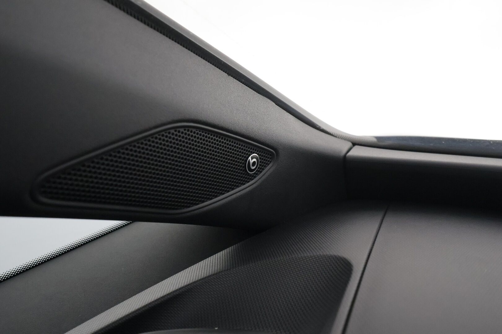 CUPRA Born 2022 e-Boost 170 kW 58 kWh - | ACC | ILP | HUD | DCC | Beats | Sporttipenkit sähköllä ja hieronnalla | Lasikatto | P.kamera | Keyless | Apple & Android | 2x renkaat aluin | 