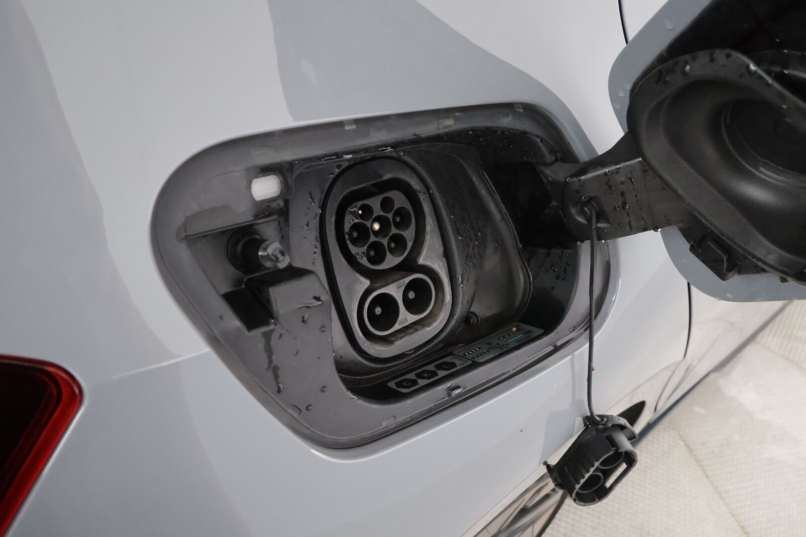 CUPRA Born 2022 e-Boost 170 kW 58 kWh - | ACC | ILP | HUD | DCC | Beats | Sporttipenkit sähköllä ja hieronnalla | Lasikatto | P.kamera | Keyless | Apple & Android | 2x renkaat aluin | 