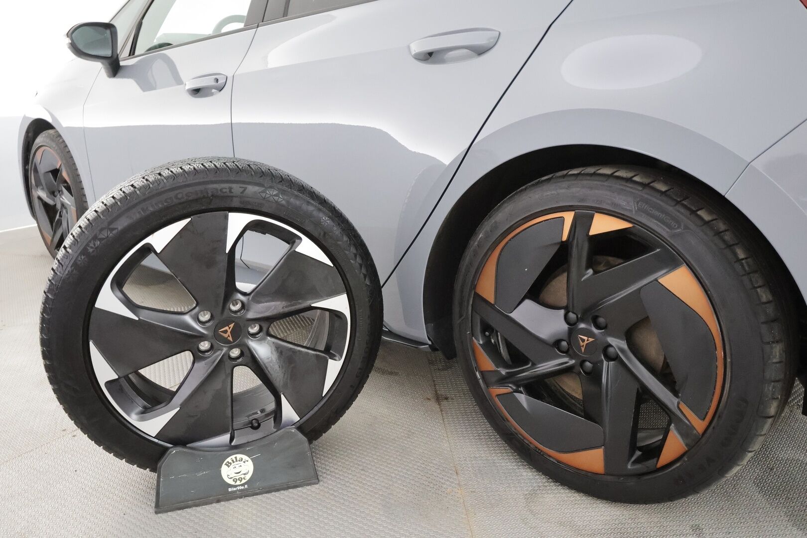 CUPRA Born 2022 e-Boost 170 kW 58 kWh - | ACC | ILP | HUD | DCC | Beats | Sporttipenkit sähköllä ja hieronnalla | Lasikatto | P.kamera | Keyless | Apple & Android | 2x renkaat aluin | 
