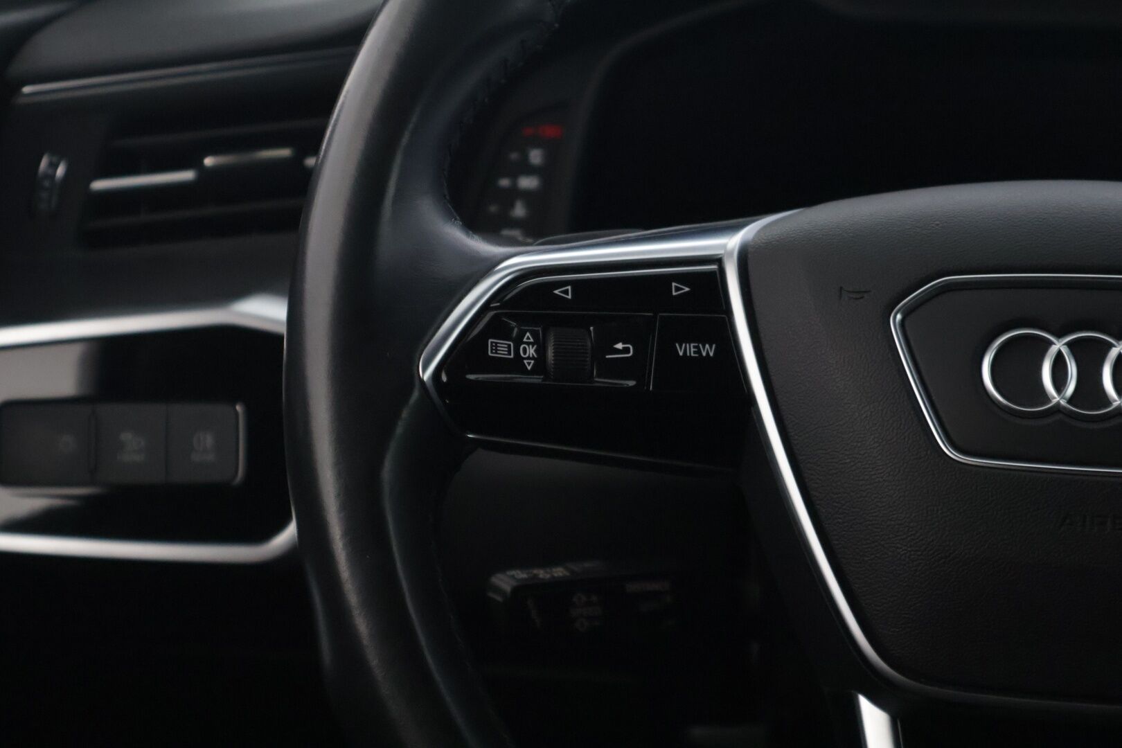 Audi A6 allroad 2020 Business 45 TDI MHEV quattro tiptronic-autom. - | Kovilla Kamoilla! | Adapt. Cruise | Bang & Olufsen  | Ilma-alusta| Webasto | Koukku | P.Kamera | Digimittaristo | Apple&Android | Navi | Ambient |