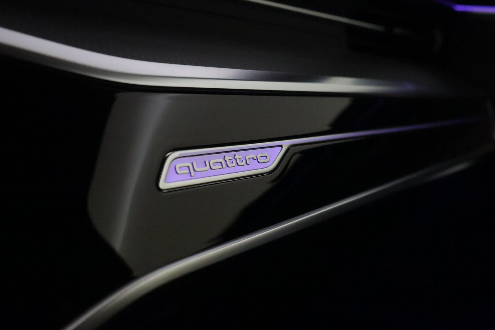 Audi A6 allroad 2020 Business 45 TDI MHEV quattro tiptronic-autom. - | Kovilla Kamoilla! | Adapt. Cruise | Bang & Olufsen  | Ilma-alusta| Webasto | Koukku | P.Kamera | Digimittaristo | Apple&Android | Navi | Ambient |