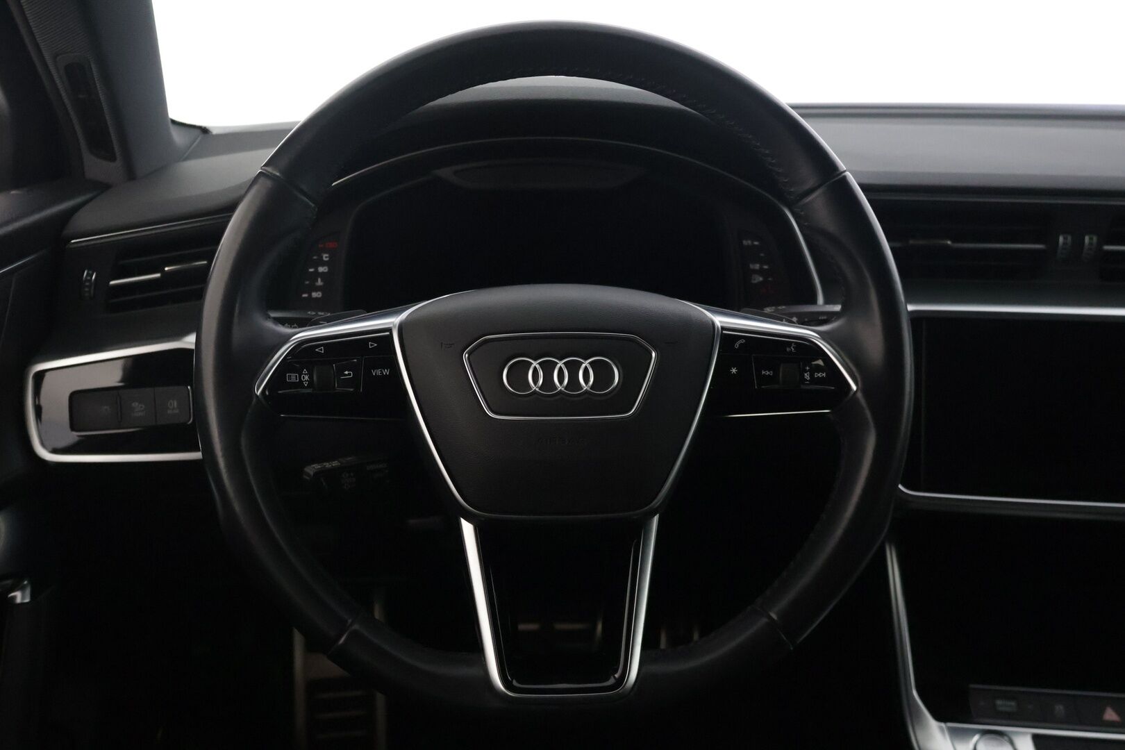 Audi A6 allroad 2020 Business 45 TDI MHEV quattro tiptronic-autom. - | Kovilla Kamoilla! | Adapt. Cruise | Bang & Olufsen  | Ilma-alusta| Webasto | Koukku | P.Kamera | Digimittaristo | Apple&Android | Navi | Ambient |