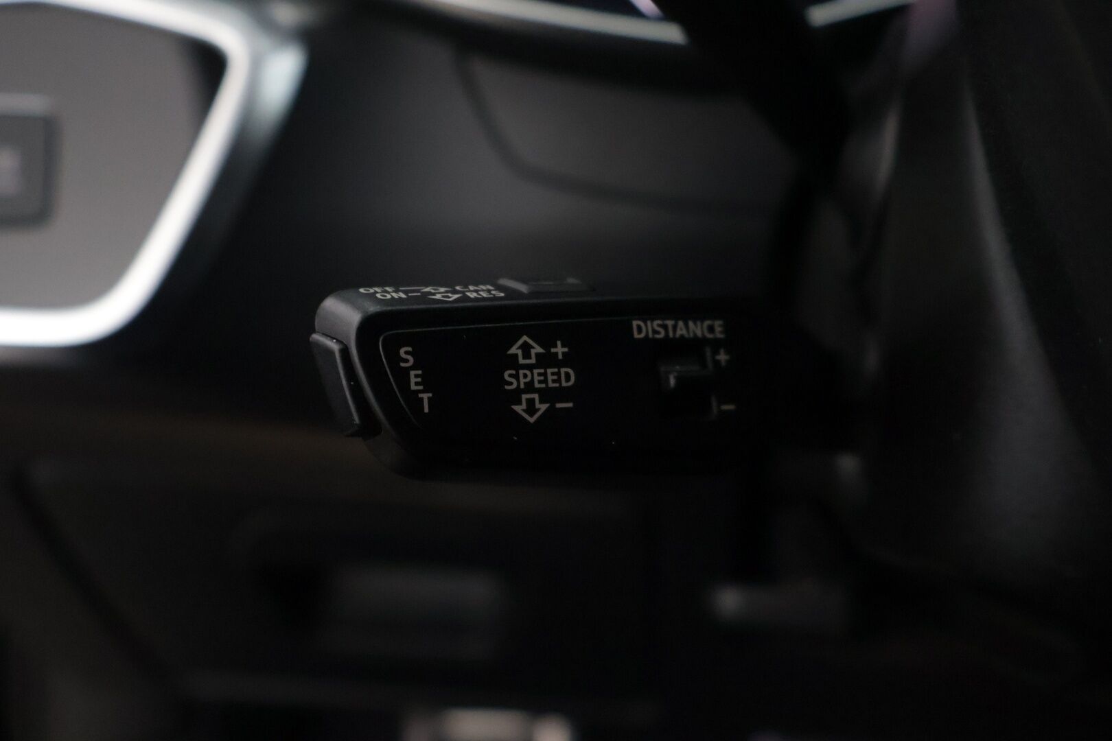 Audi A6 allroad 2020 Business 45 TDI MHEV quattro tiptronic-autom. - | Kovilla Kamoilla! | Adapt. Cruise | Bang & Olufsen  | Ilma-alusta| Webasto | Koukku | P.Kamera | Digimittaristo | Apple&Android | Navi | Ambient |