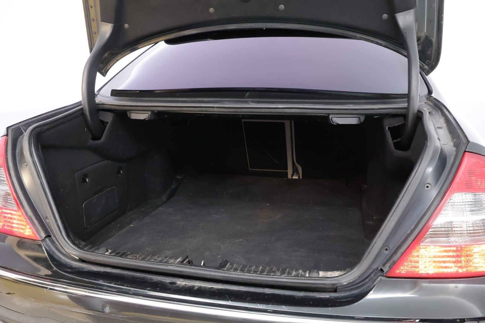 Mercedes-Benz E 2005 280 CDI MYYDÄÄN HUUTOKAUPAT.COM! - MYYDÄÄN HUUTOKAUPAT.COM!