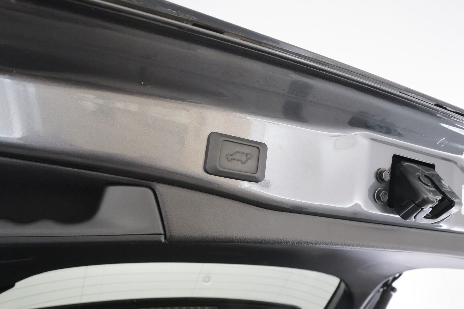 Toyota RAV4 2022 2,5 Hybrid AWD-i Style - | ACC | Puolinahat | Sähköpenkki | P.kamera | LTA | RSA | Apple & Android | Lämm. ratti | Keyless | LED | Sähk. takaluukku | 2x renkaat aluin | 
