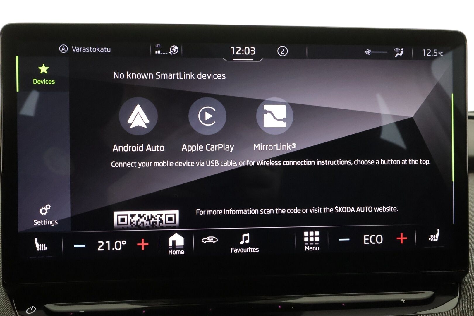 Skoda Enyaq 2022 80x 4x4 iV * ACC / ILP / Koukku / Matrix LED / Puolinahat / P.Kamera / Navi / Keyless / Ratinlämmitin * - Kahdet renkaat aluvanteilla / Merkkihuollettu - HULLUT AVAJAISHULINAT KORKOTARJOUS 3,29 %