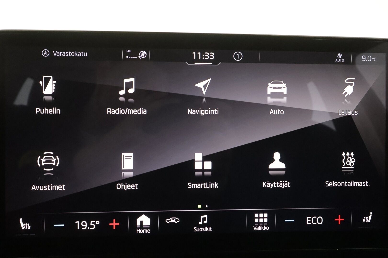 Skoda Enyaq 2022 80x 4x4 iV * ACC / ILP / Koukku / Matrix-LED / P.kamera / Keyless / Apple&Android *