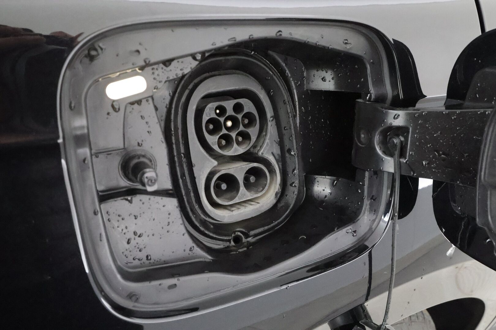 Skoda Enyaq 2022 80x 4x4 iV * ACC / ILP / Koukku / Matrix-LED / P.kamera / Keyless / Apple&Android *