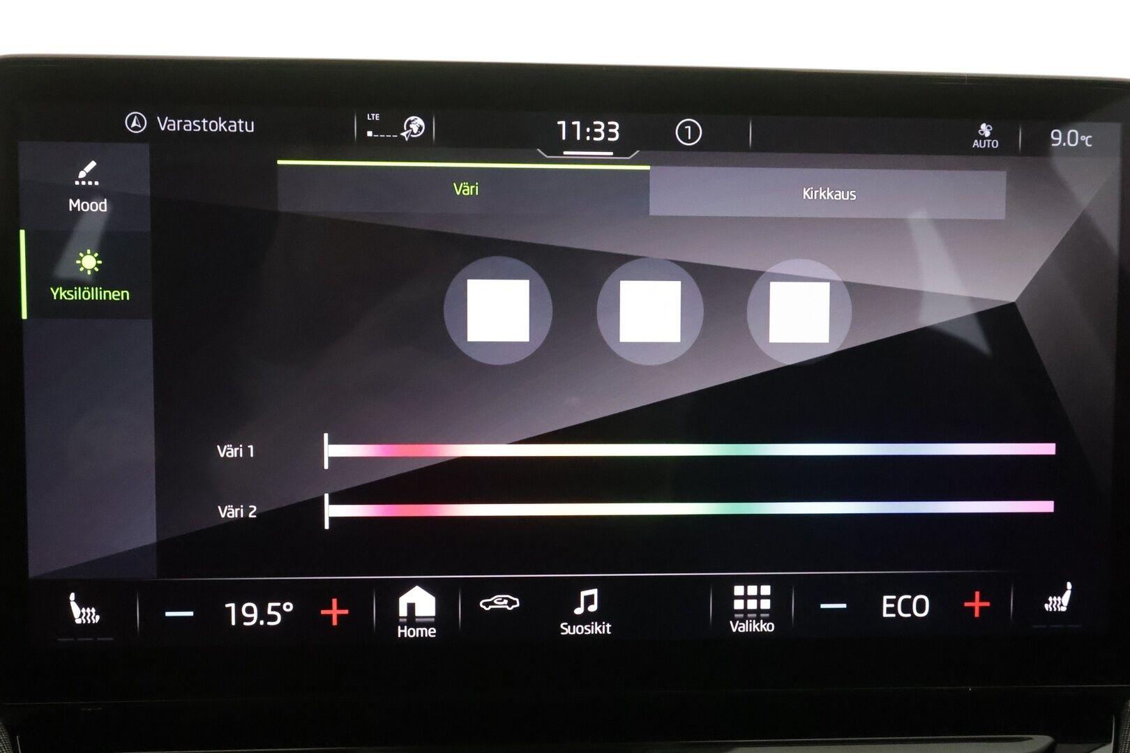 Skoda Enyaq 2022 80x 4x4 iV * ACC / ILP / Koukku / Matrix-LED / P.kamera / Keyless / Apple&Android *