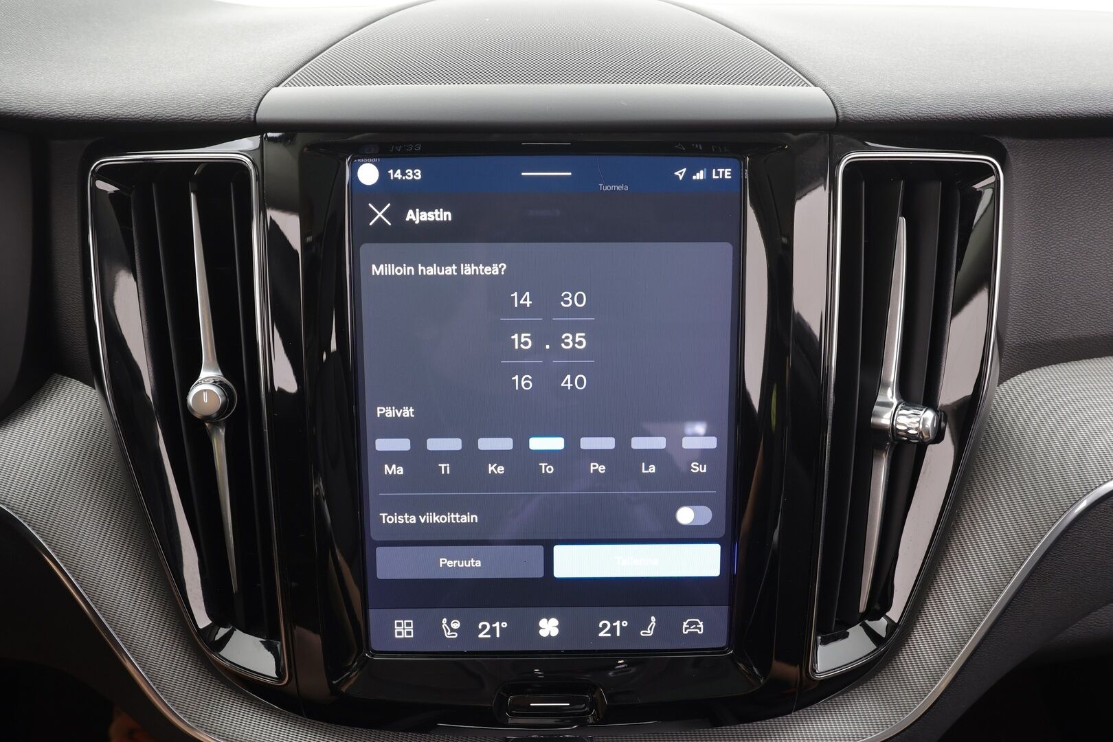 Volvo XC60 2023 T6 AWD Long Range Core aut - | Koukku | Panorama | ACC | Full-LED | 360 | Sporttinahat Muistilla | Navi | Kaistavahti | Katveavustin | Keyless | 2x Latauskaapelit | Kahdet renkaat | Merkkihuollot |