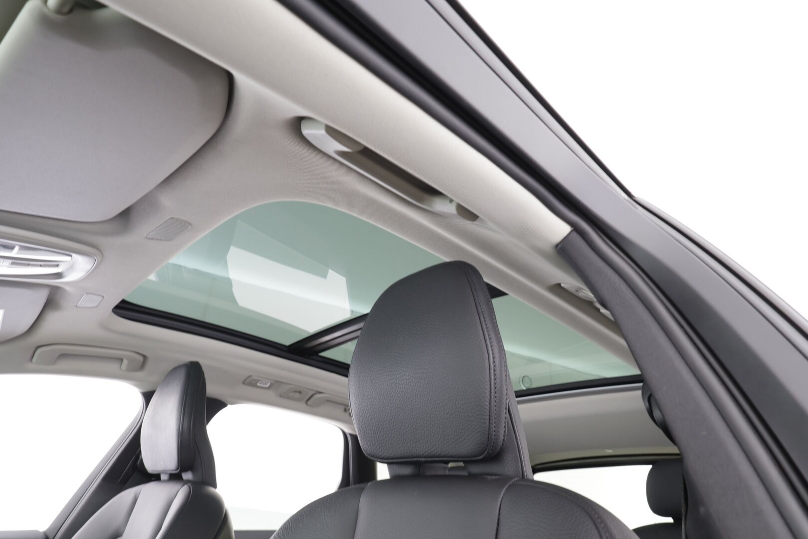 Volvo XC60 2023 T6 AWD Long Range Core aut - | Koukku | Panorama | ACC | Full-LED | 360 | Sporttinahat Muistilla | Navi | Kaistavahti | Katveavustin | Keyless | 2x Latauskaapelit | Kahdet renkaat | Merkkihuollot |