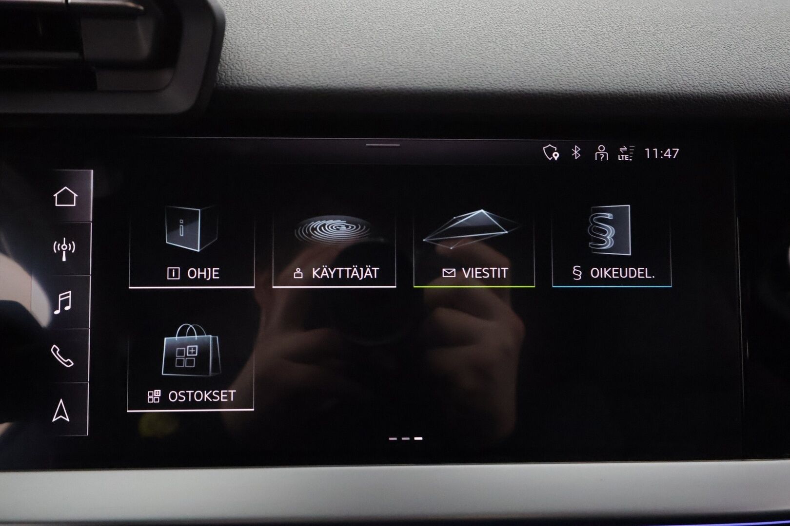 Audi A3 2021 Sportback Business 45 TFSI e 180kW S tronic * ACC / Matrix / Sportnahat / P.Tutka / Kaistavahti * - 2x Latauskaapelit / Kahdet renkaat aluvanteilla / Merkkihuollot - HULLUT AVAJAISHULINAT KORKOTARJOUS 3,29 %