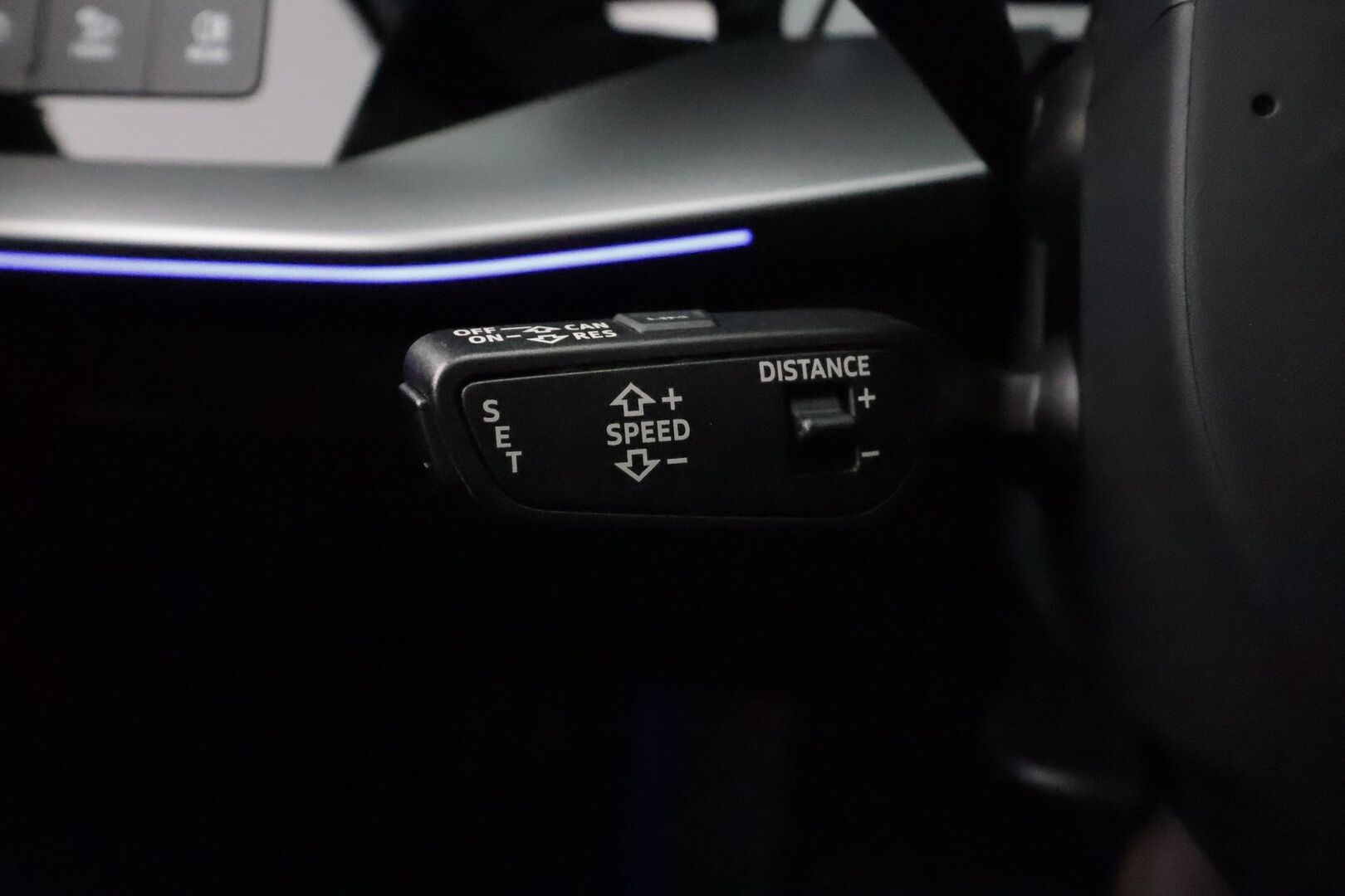 Audi A3 2021 Sportback Business 45 TFSI e 180kW S tronic * ACC / Matrix / Sportnahat / P.Tutka / Kaistavahti * - 2x Latauskaapelit / Kahdet renkaat aluvanteilla / Merkkihuollot - HULLUT AVAJAISHULINAT KORKOTARJOUS 3,29 %