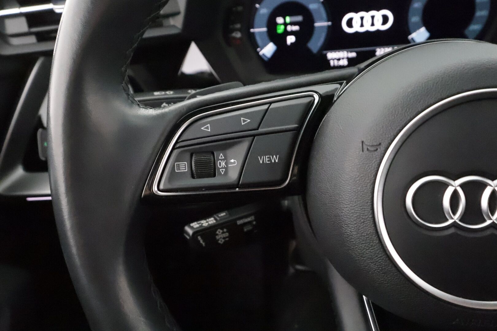 Audi A3 2021 Sportback Business 45 TFSI e 180kW S tronic * ACC / Matrix / Sportnahat / P.Tutka / Kaistavahti * - 2x Latauskaapelit / Kahdet renkaat aluvanteilla / Merkkihuollot - HULLUT AVAJAISHULINAT KORKOTARJOUS 3,29 %