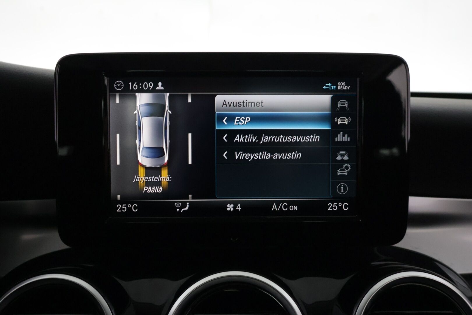 Mercedes-Benz C 2020 180 A Business / Vakkari / Peruutuskamera / Sport-istuimet / - Vähän ajettu/ Kahdet renkaat/ viimesin huolto tehty 56tkm kohdalla - HULLUT JOULUT KORKOTARJOUS 2,49% 