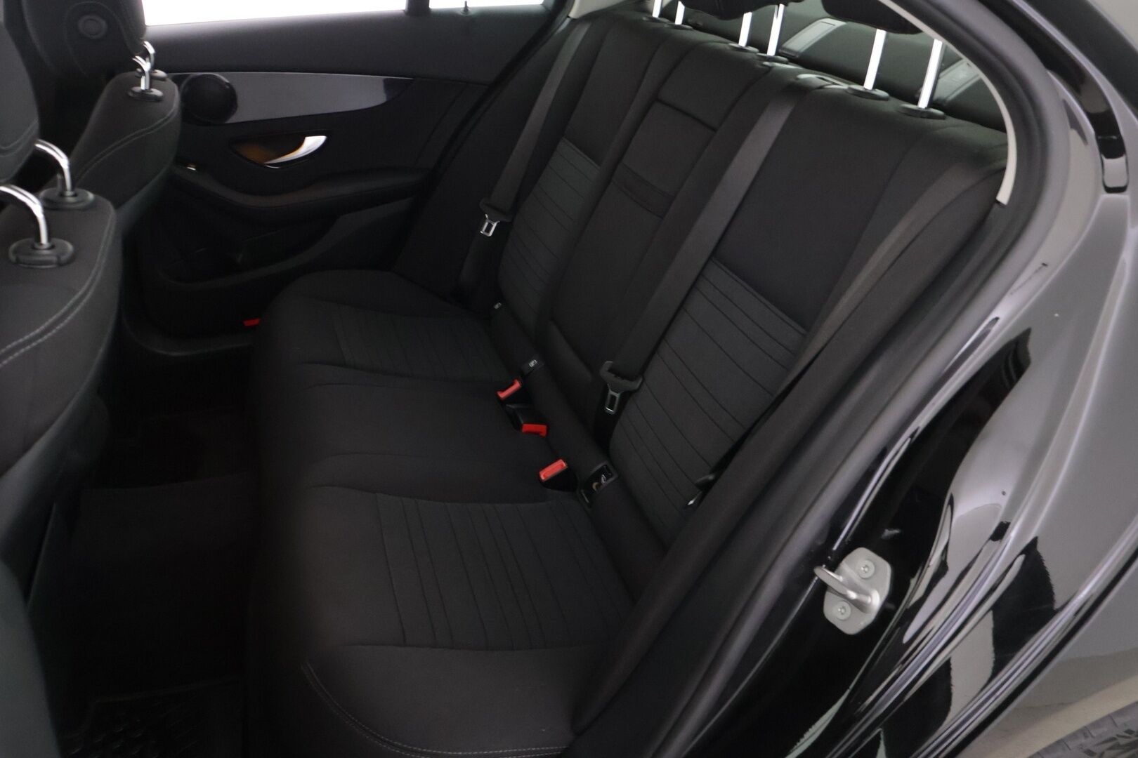 Mercedes-Benz C 2020 180 A Business / Vakkari / Peruutuskamera / Sport-istuimet / - Vähän ajettu/ Kahdet renkaat/ viimesin huolto tehty 56tkm kohdalla