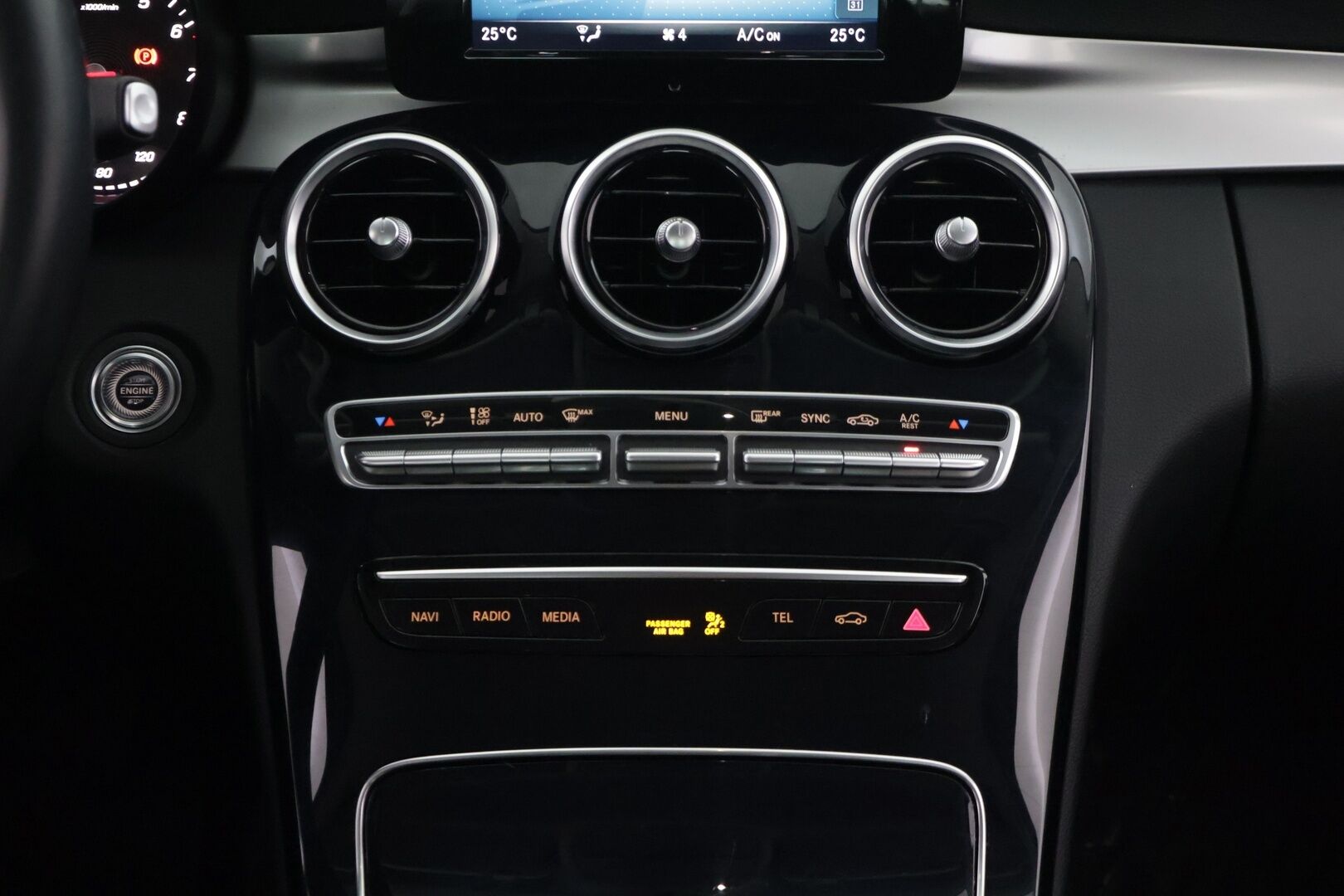 Mercedes-Benz C 2020 180 A Business / Vakkari / Peruutuskamera / Sport-istuimet / - Vähän ajettu/ Kahdet renkaat/ viimesin huolto tehty 56tkm kohdalla