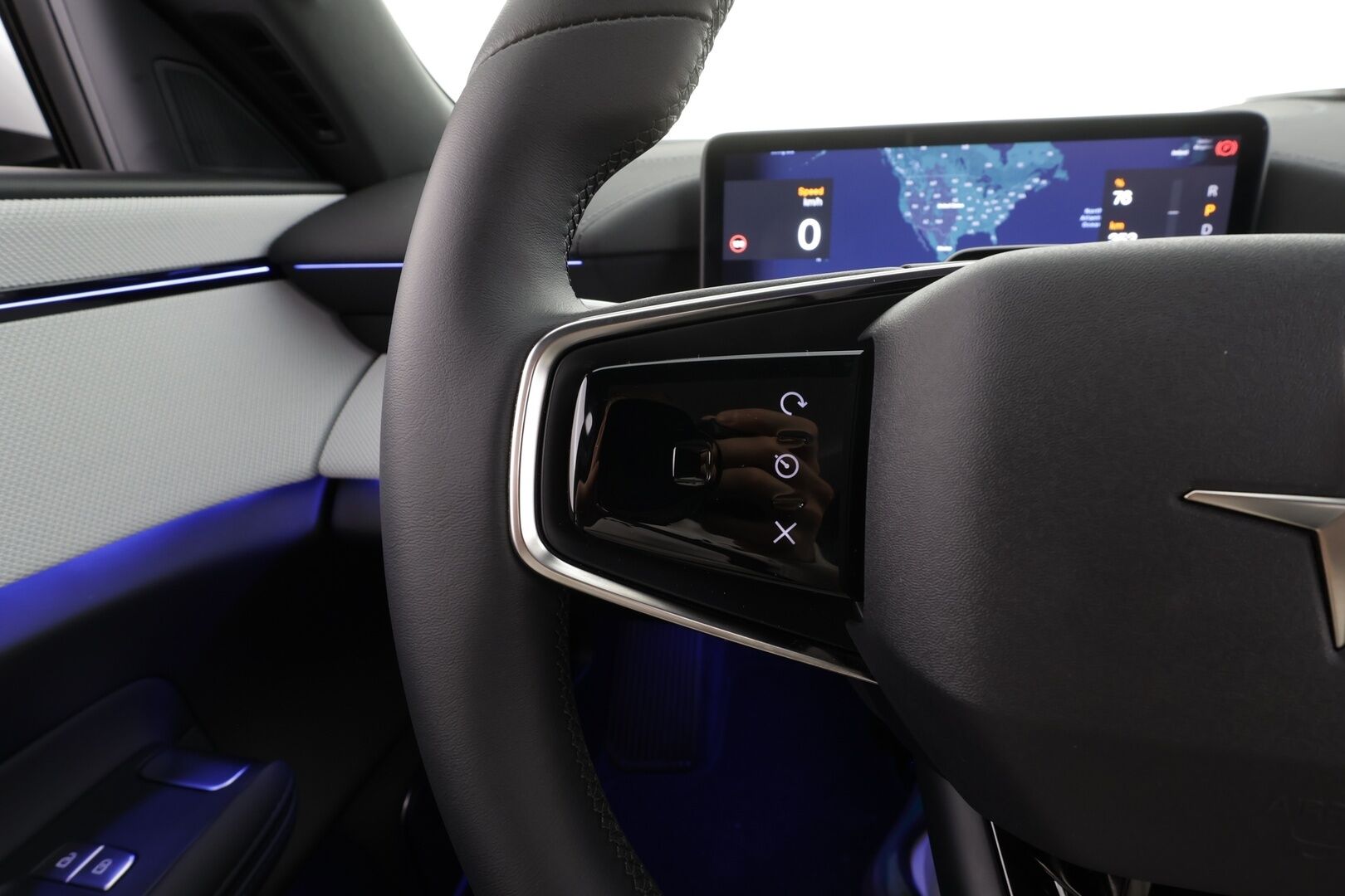 POLESTAR 4 2025 Long Range Single Motor  *Plus&Pilot / ACC / HUD / 360° / Lasikatto / Pixel LED / Sportpenkki Muistilla / ILP / H&K * - Pilot&Plus / 2x Vanteet