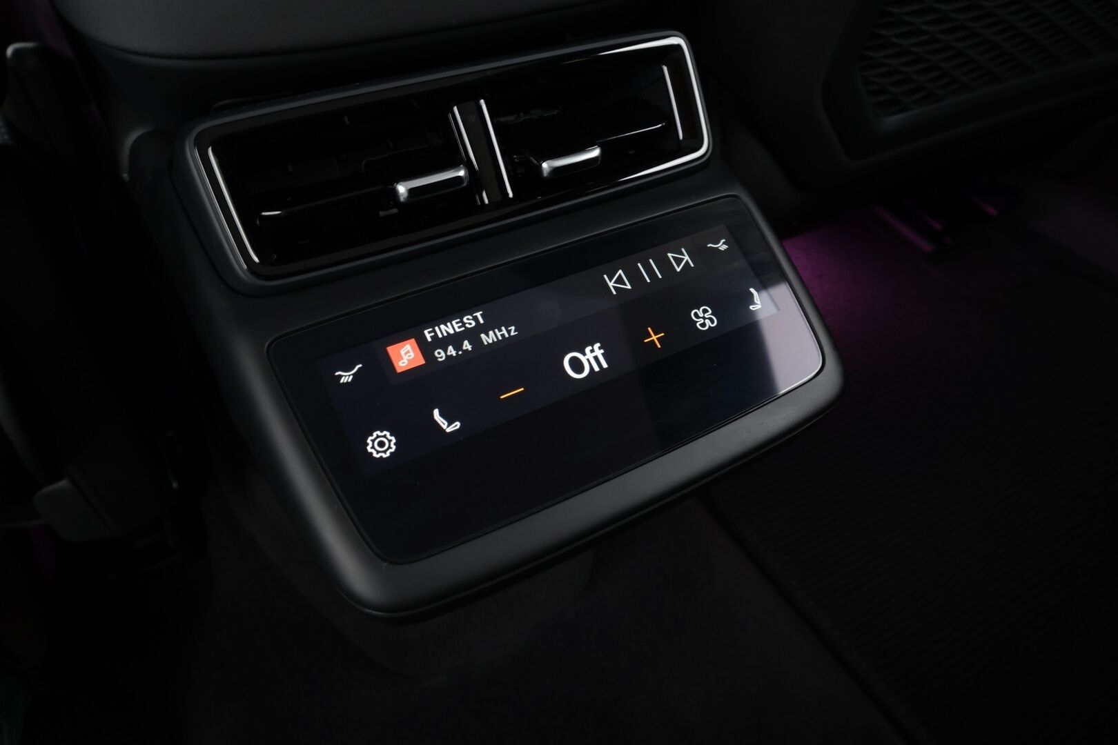 POLESTAR 4 2025 Long Range Dual Motor * Pilot&Plus / ILP / ACC / Lasikatto / Pixel-LED / 360° / H&K / Ilmastoitu Sportpenkki Muistilla * - HULLU BLACKWEEK KORKOTARJOUS 2,49%