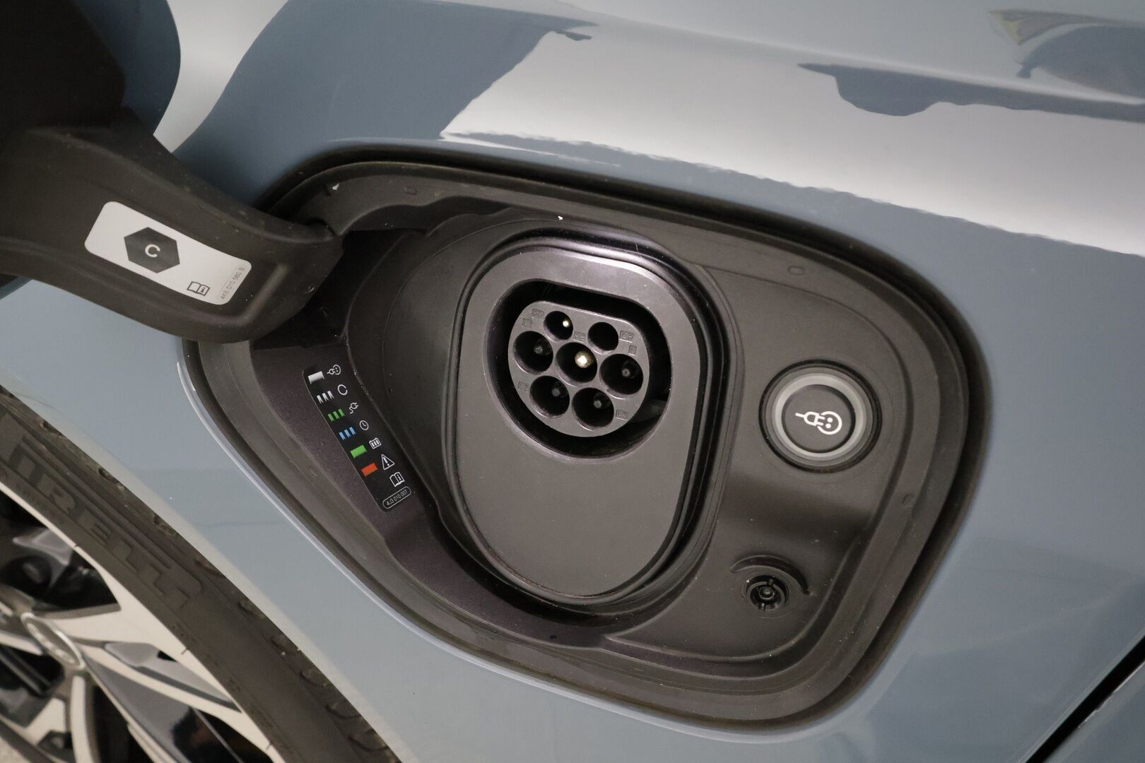 AUDI E-TRON GT 2022 60 quattro * ILP / ACC / Matrix-LED / 360° / Nahkaverhoilu / Lasikatto / Navi / Kaistavahti / KeylessGO * - 2x Latauskaapelit / Kahdet renkaat / Merkkihuollettu! - HULLU BLACKWEEK KORKOTARJOUS 2,49%