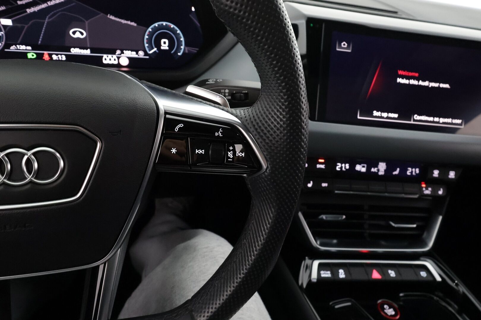 AUDI E-TRON GT 2022 60 quattro * ILP / ACC / Matrix-LED / 360° / Nahkaverhoilu / Lasikatto / Navi / Kaistavahti / KeylessGO * - 2x Latauskaapelit / Kahdet renkaat / Merkkihuollettu! - HULLU BLACKWEEK KORKOTARJOUS 2,49%